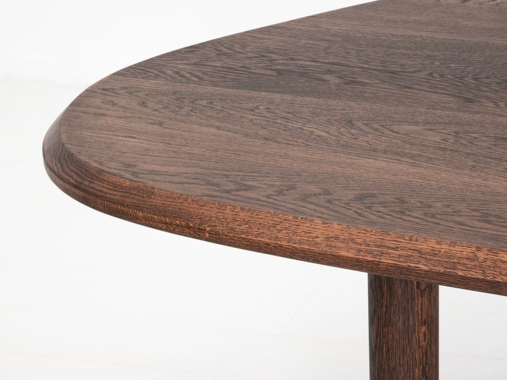 PERI Dining Table