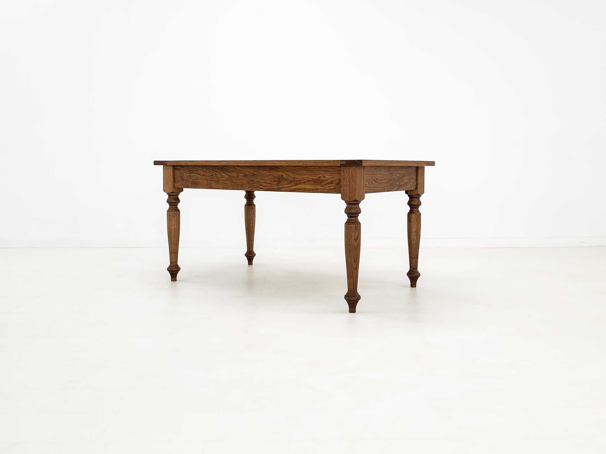 ETTA Dining Table