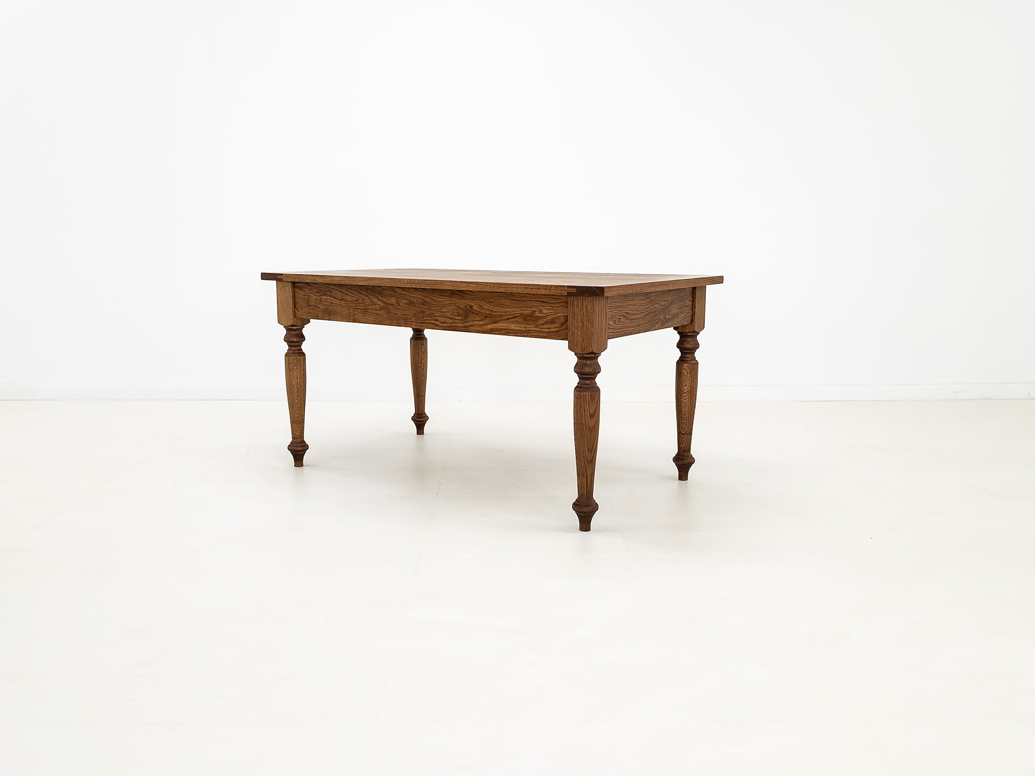 ETTA Dining Table