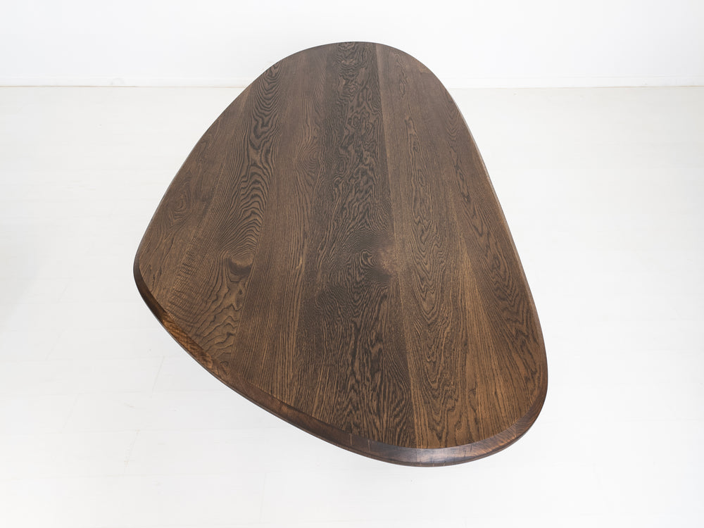 PERI Dining Table