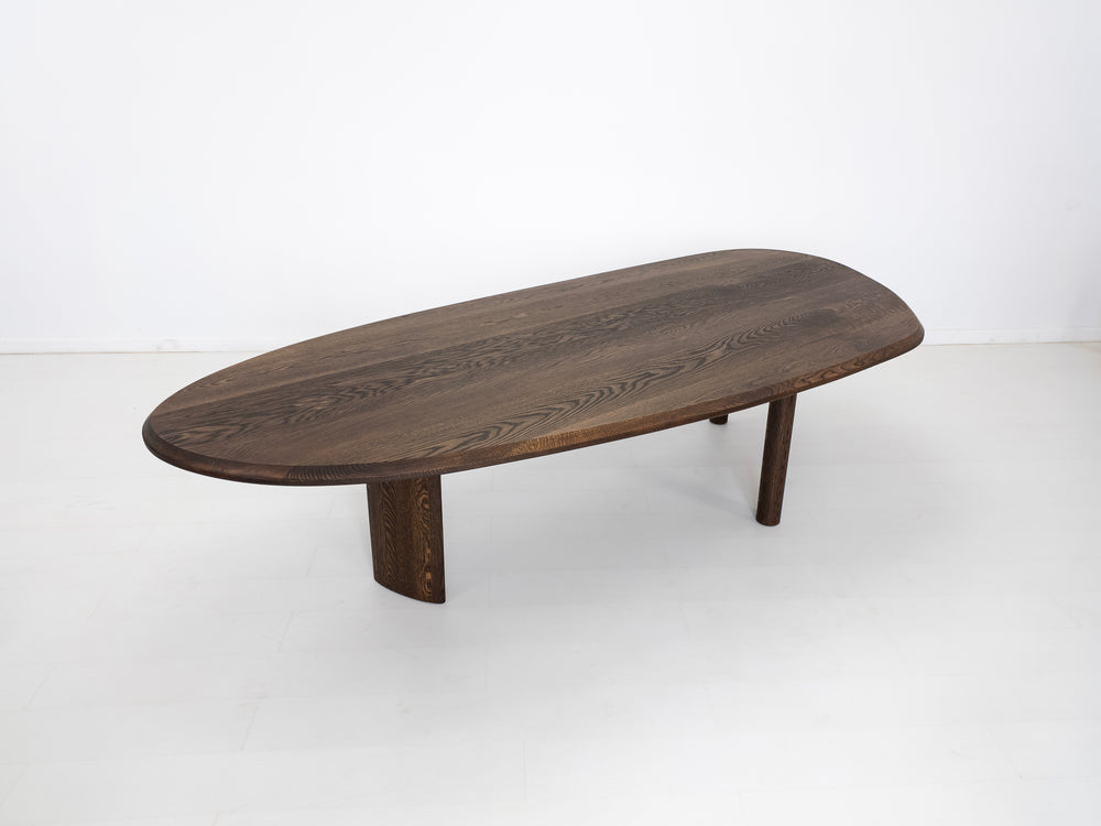 PERI Dining Table