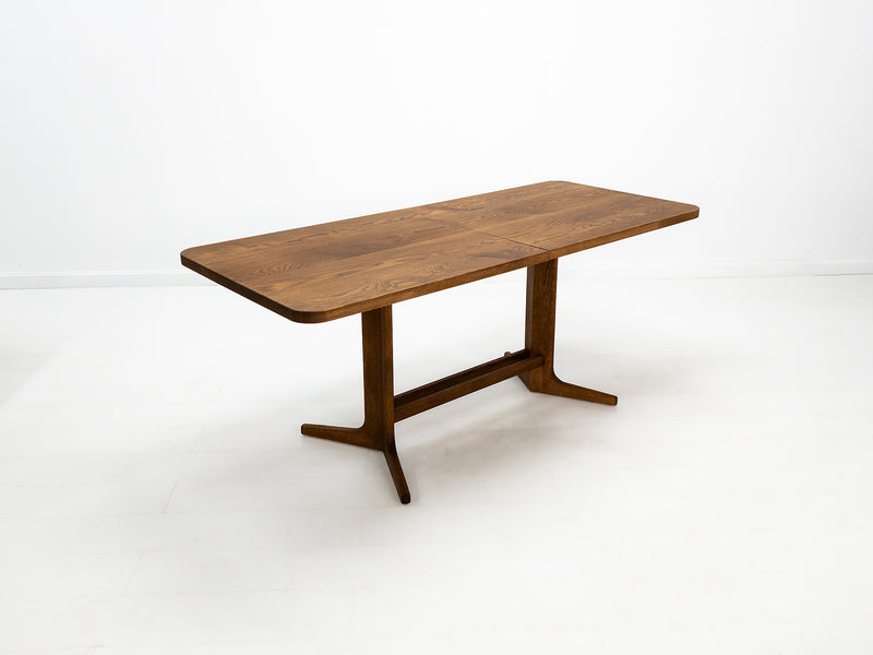 BRIA Dining Table