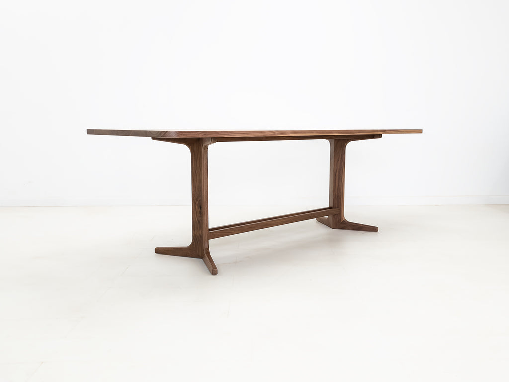BRIA Dining Table