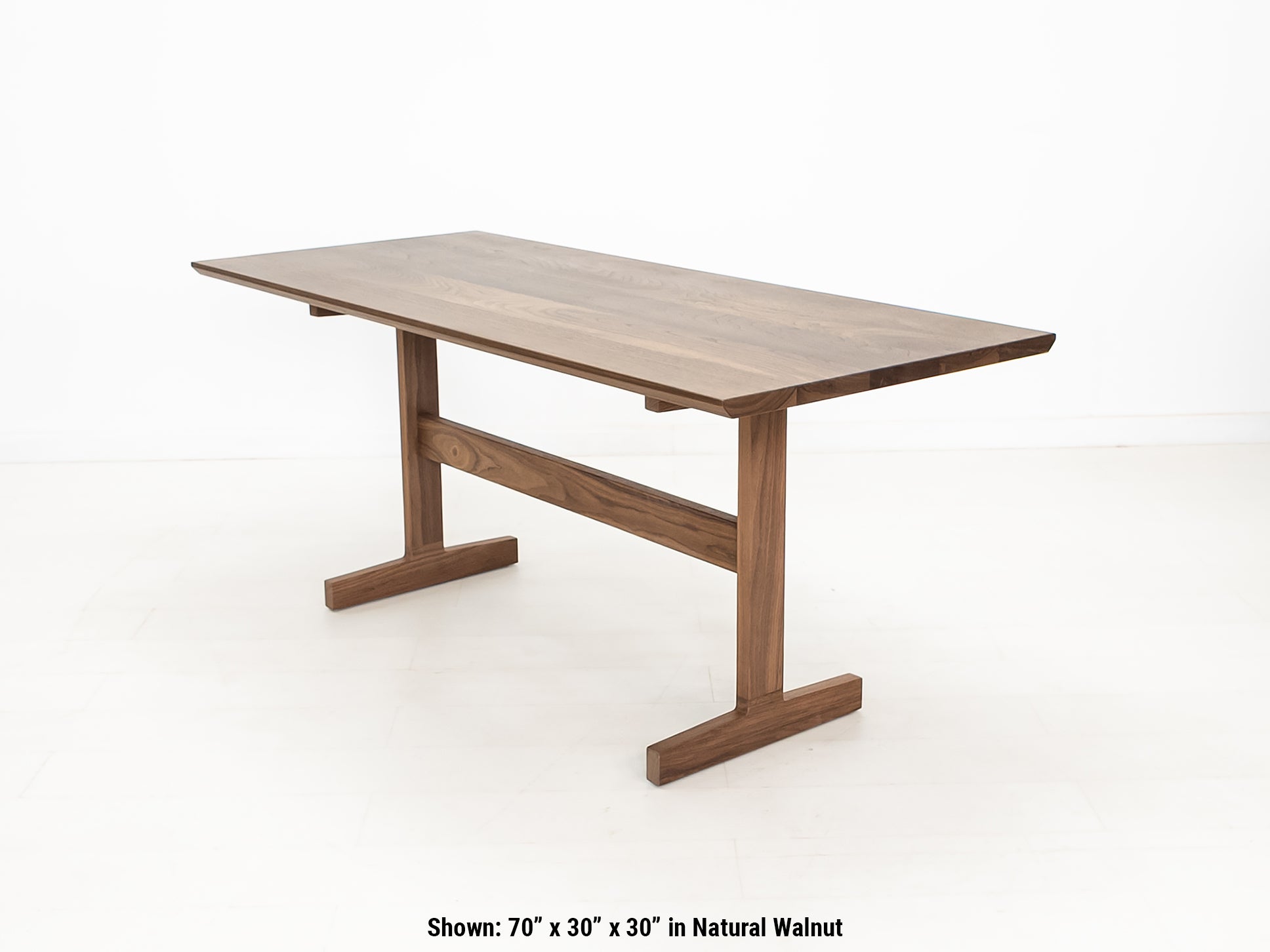 BRIT Dining Table