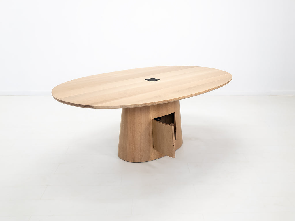 CATE Dining Table