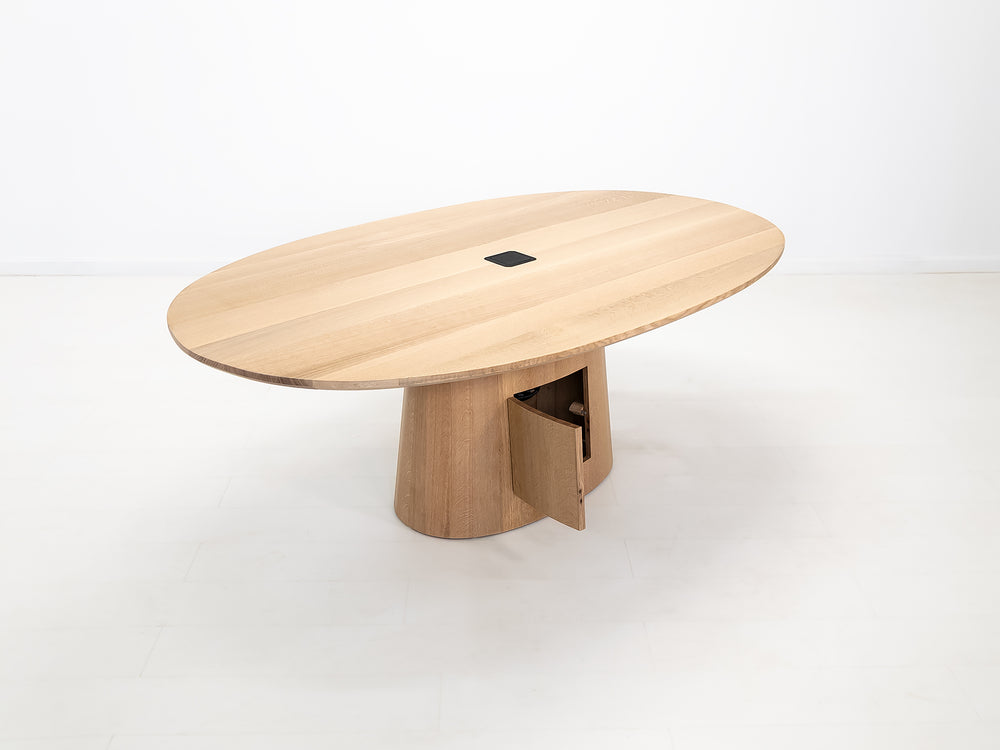 CATE Dining Table