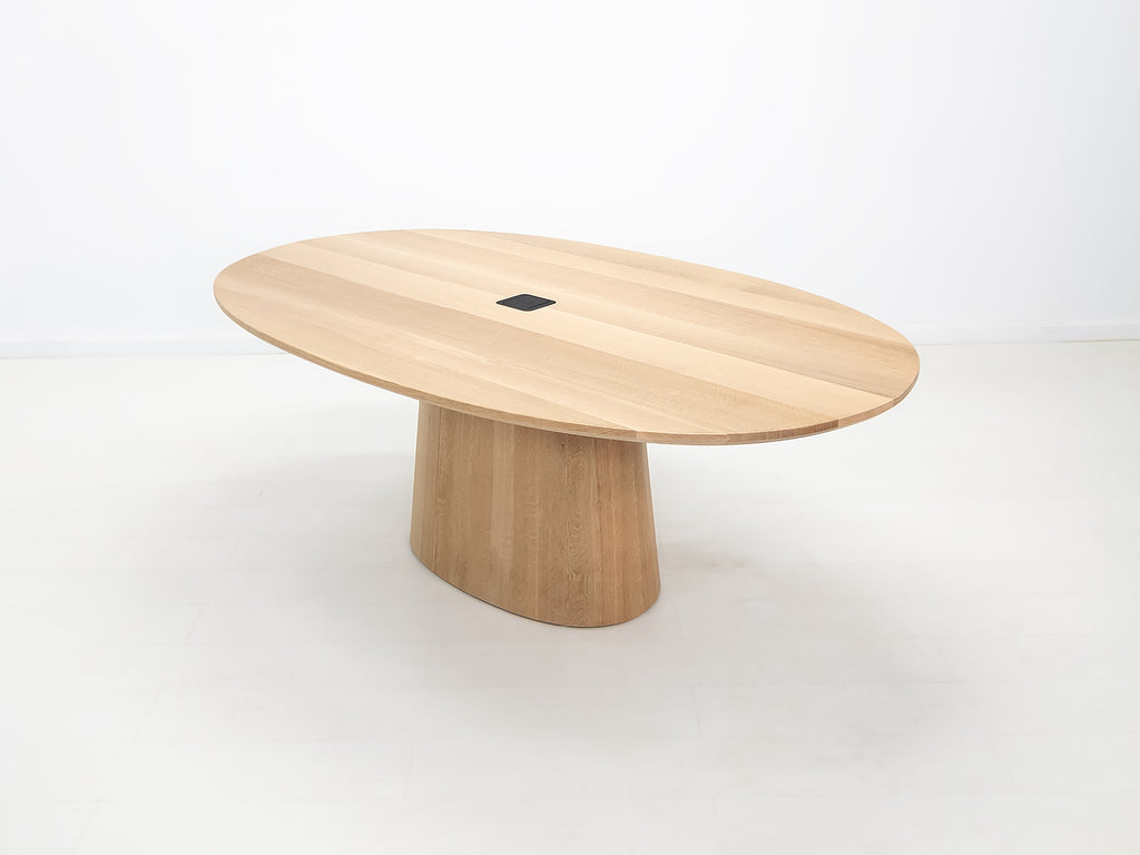 CATE Dining Table