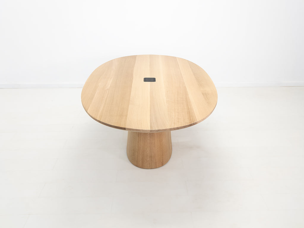 CATE Dining Table