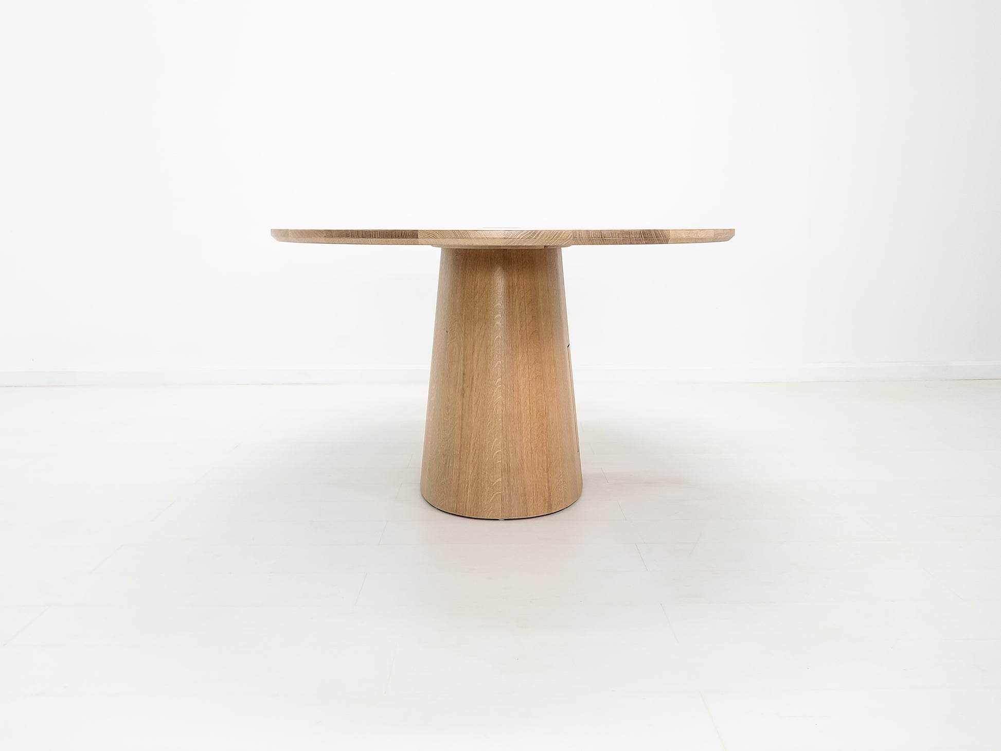 CATE Dining Table