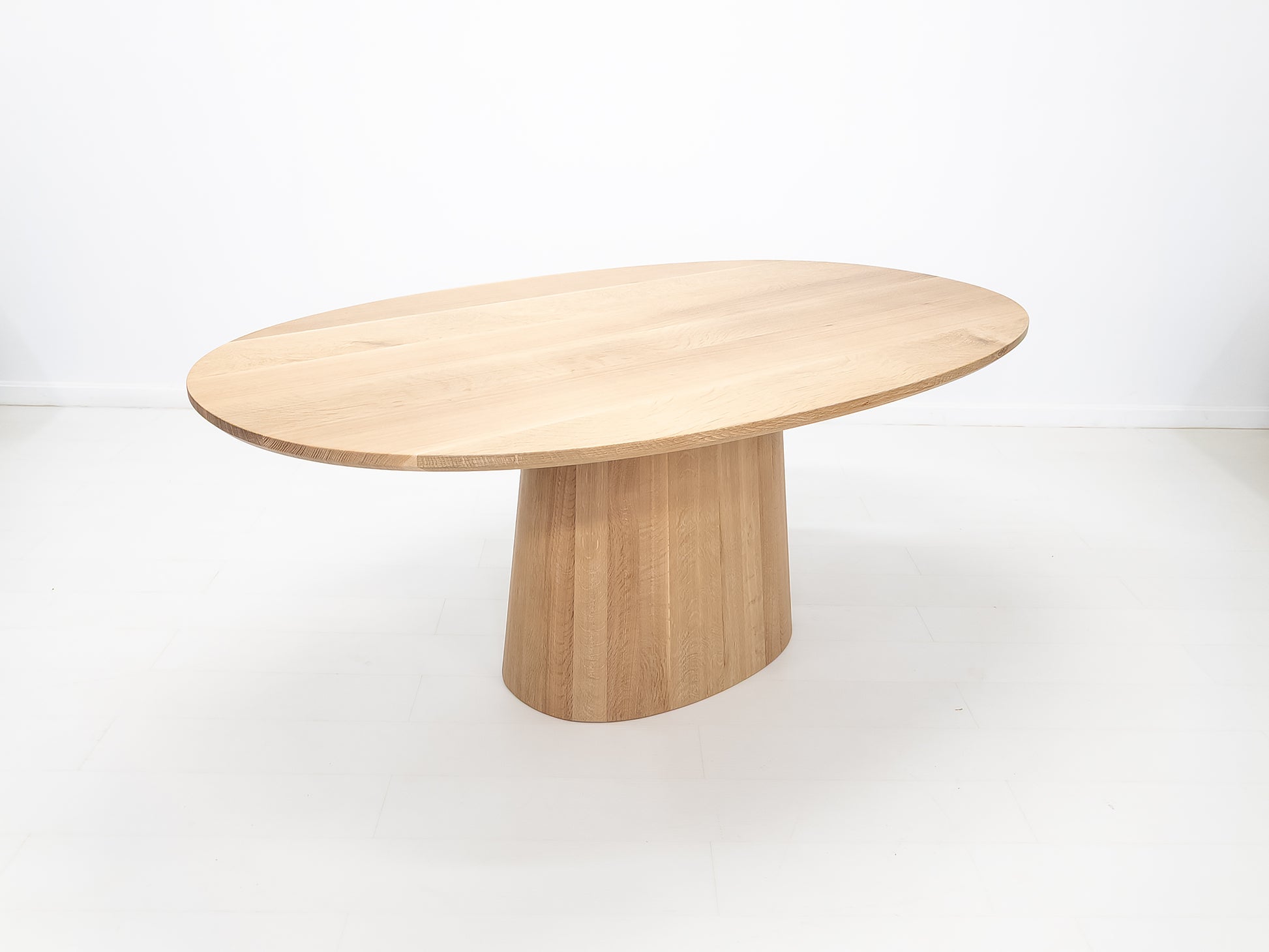 CATE Dining Table