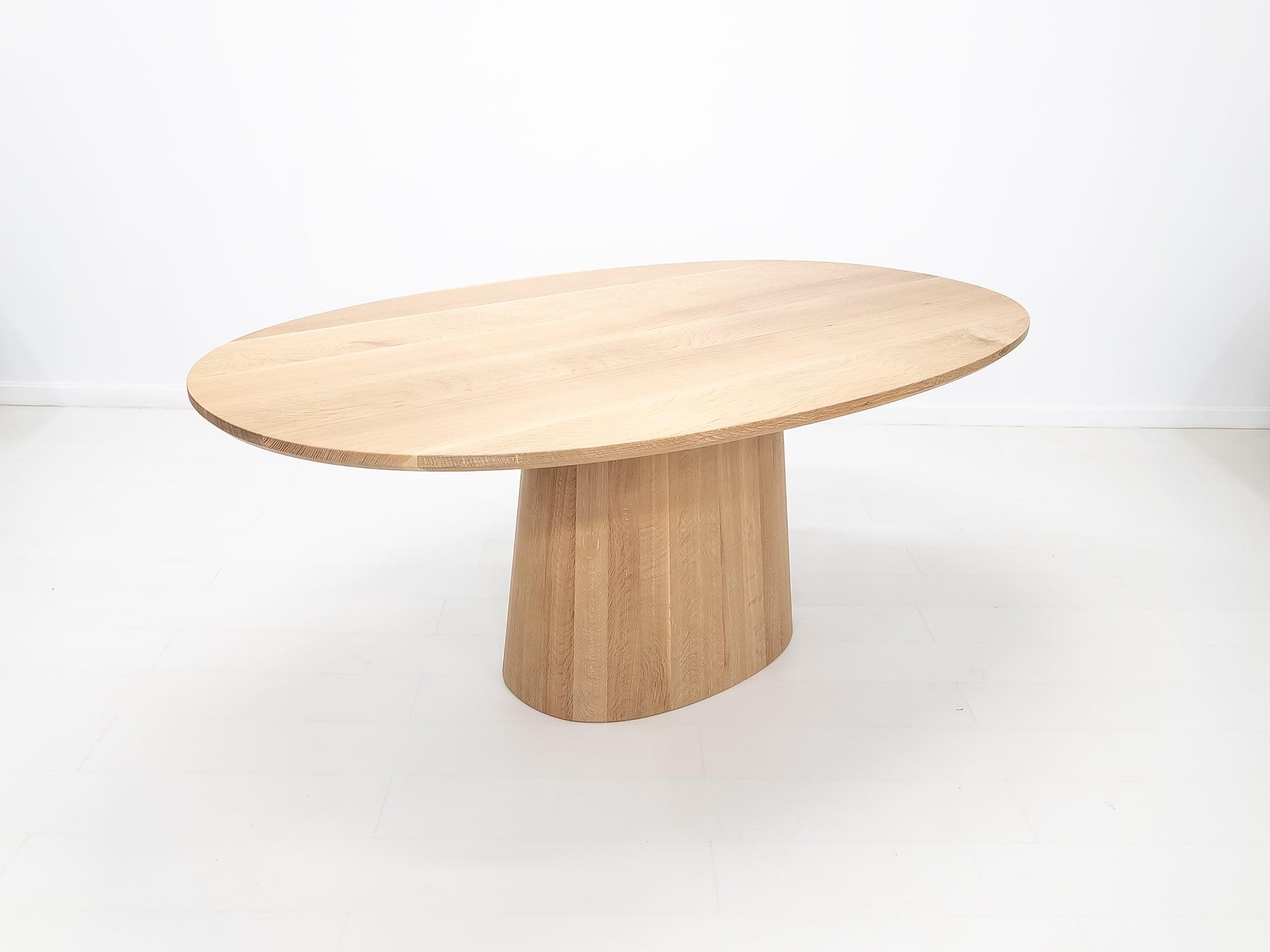 CATE Dining Table