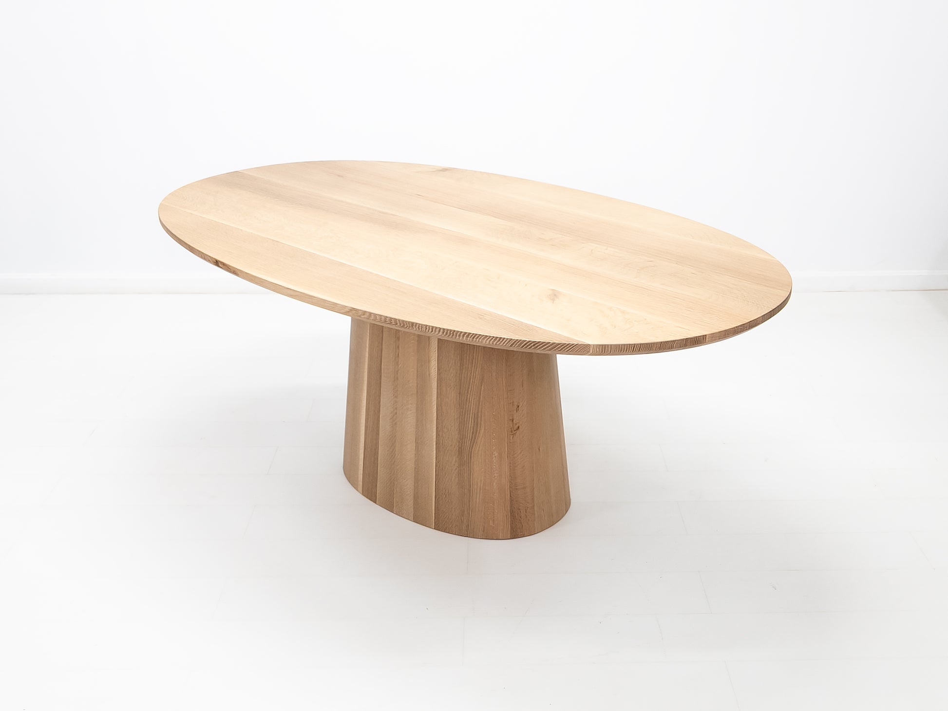 CATE Dining Table