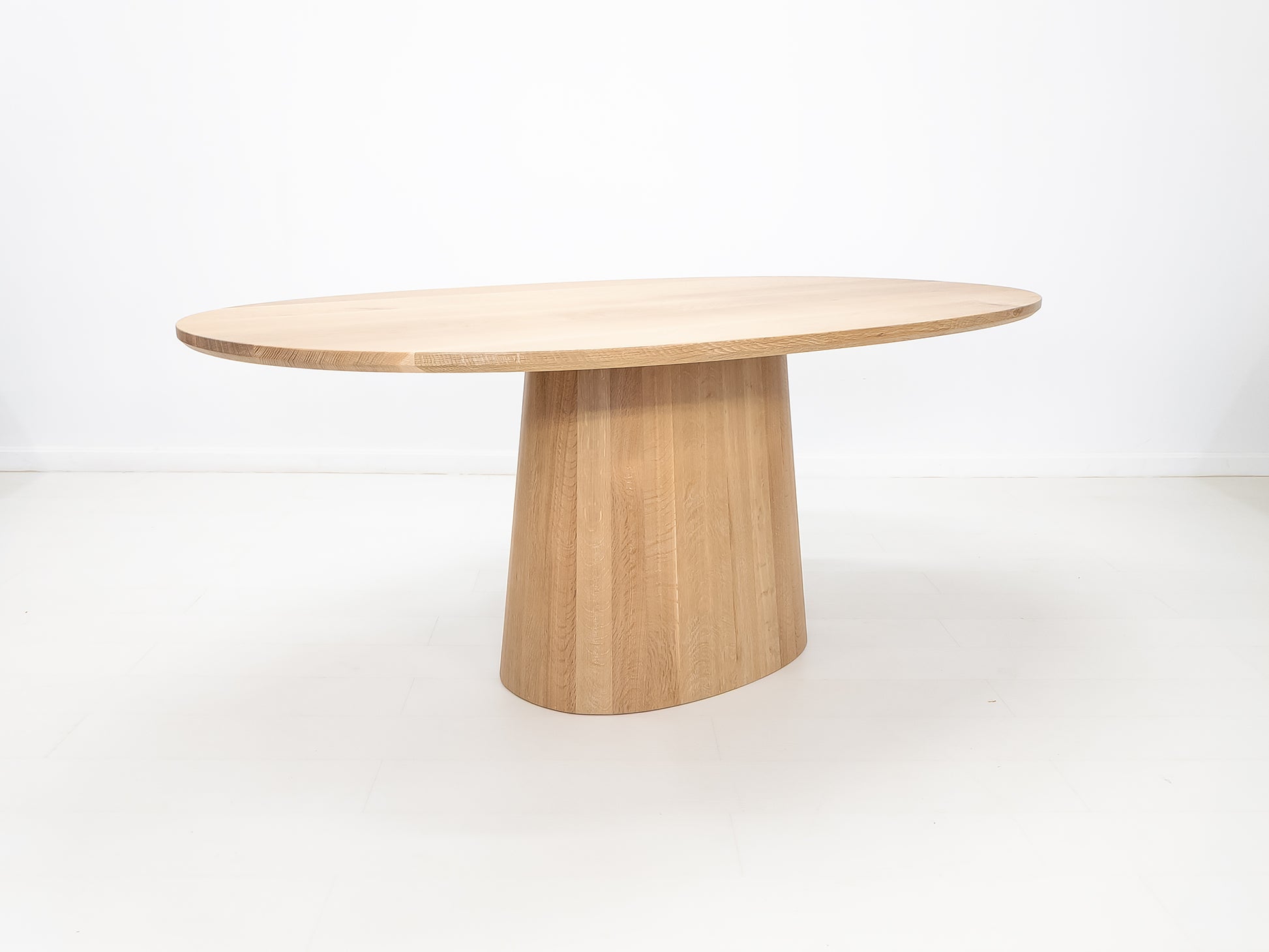 CATE Dining Table