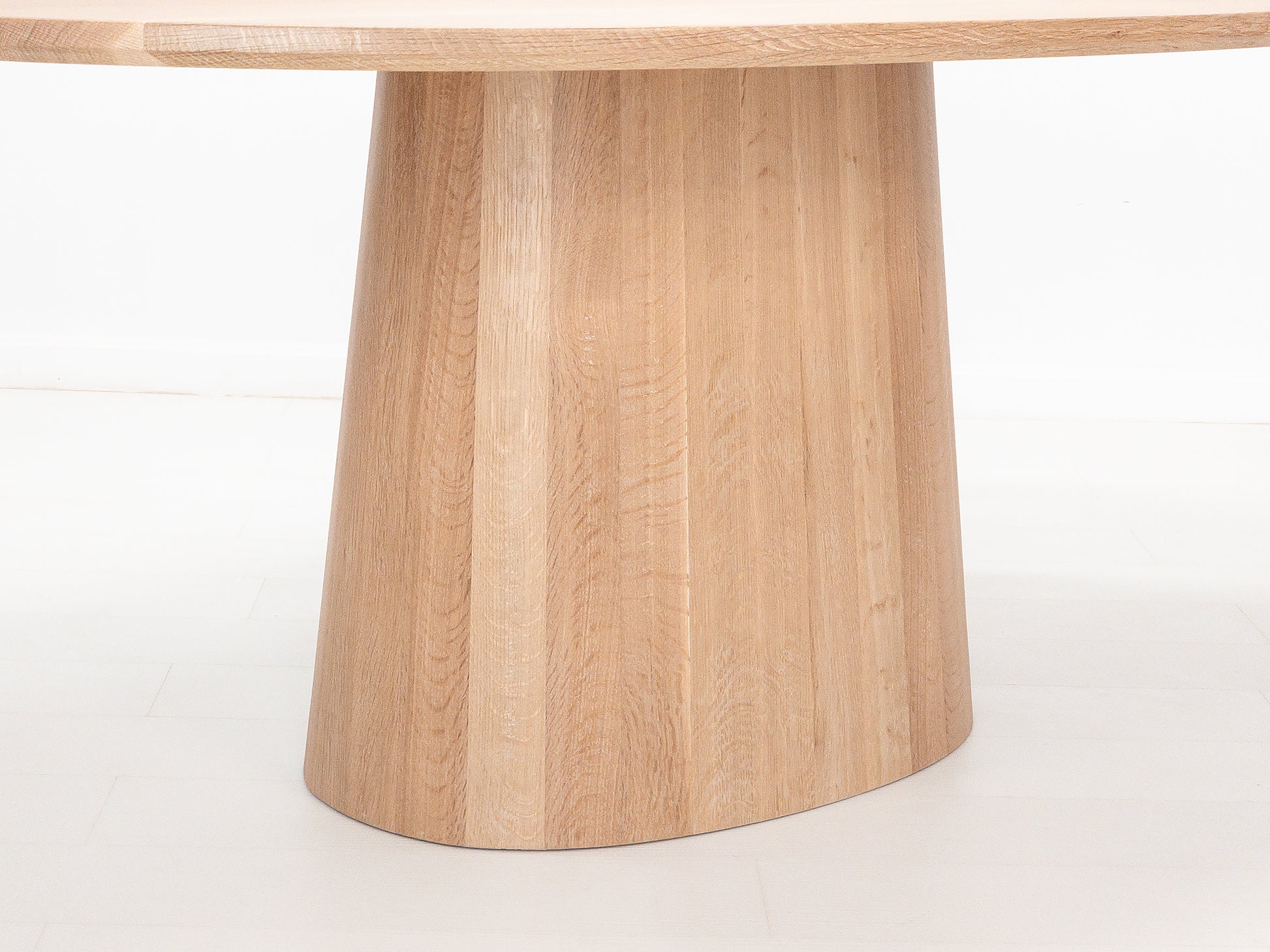 CATE Dining Table