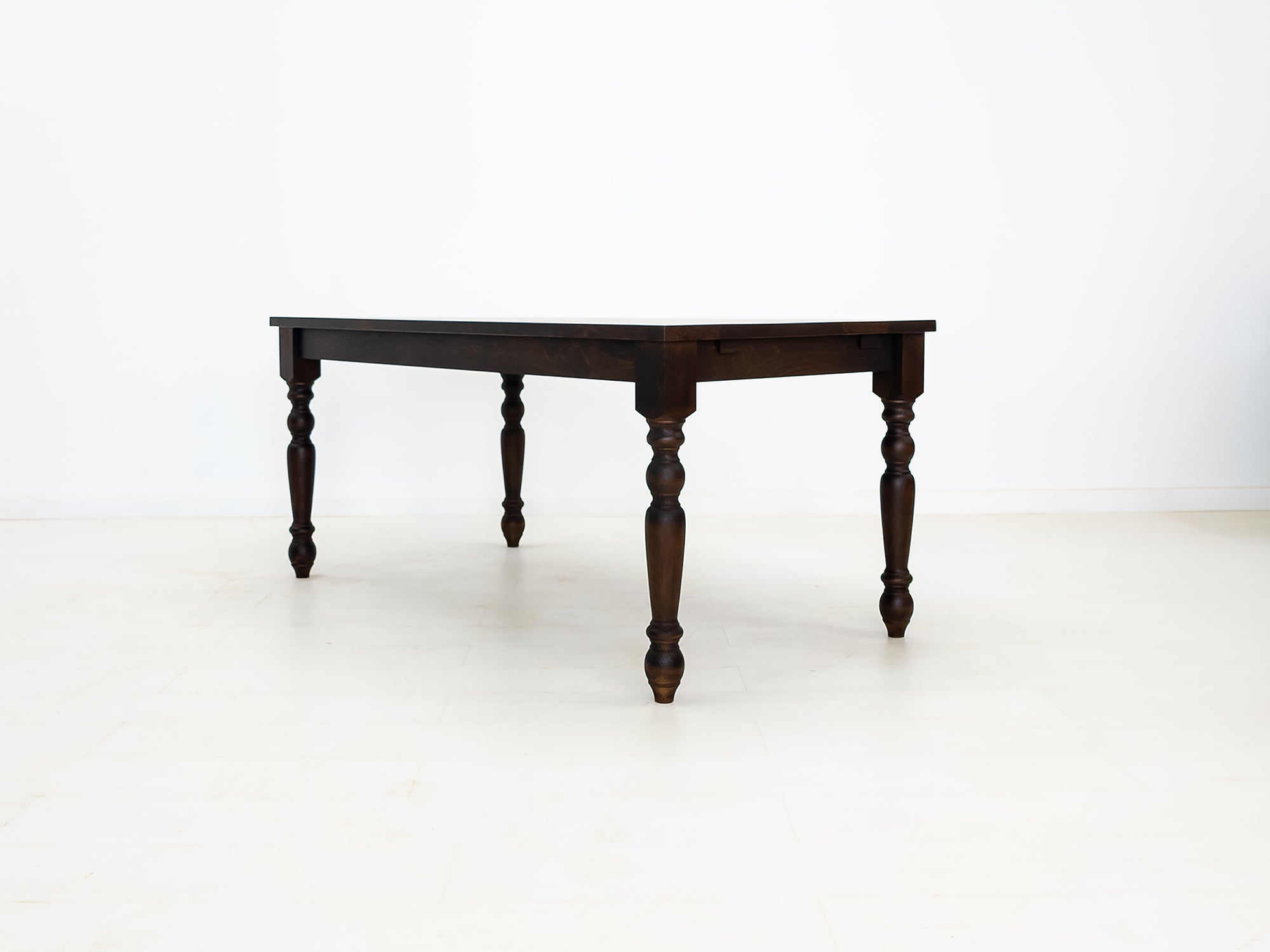 TESS Dining Table