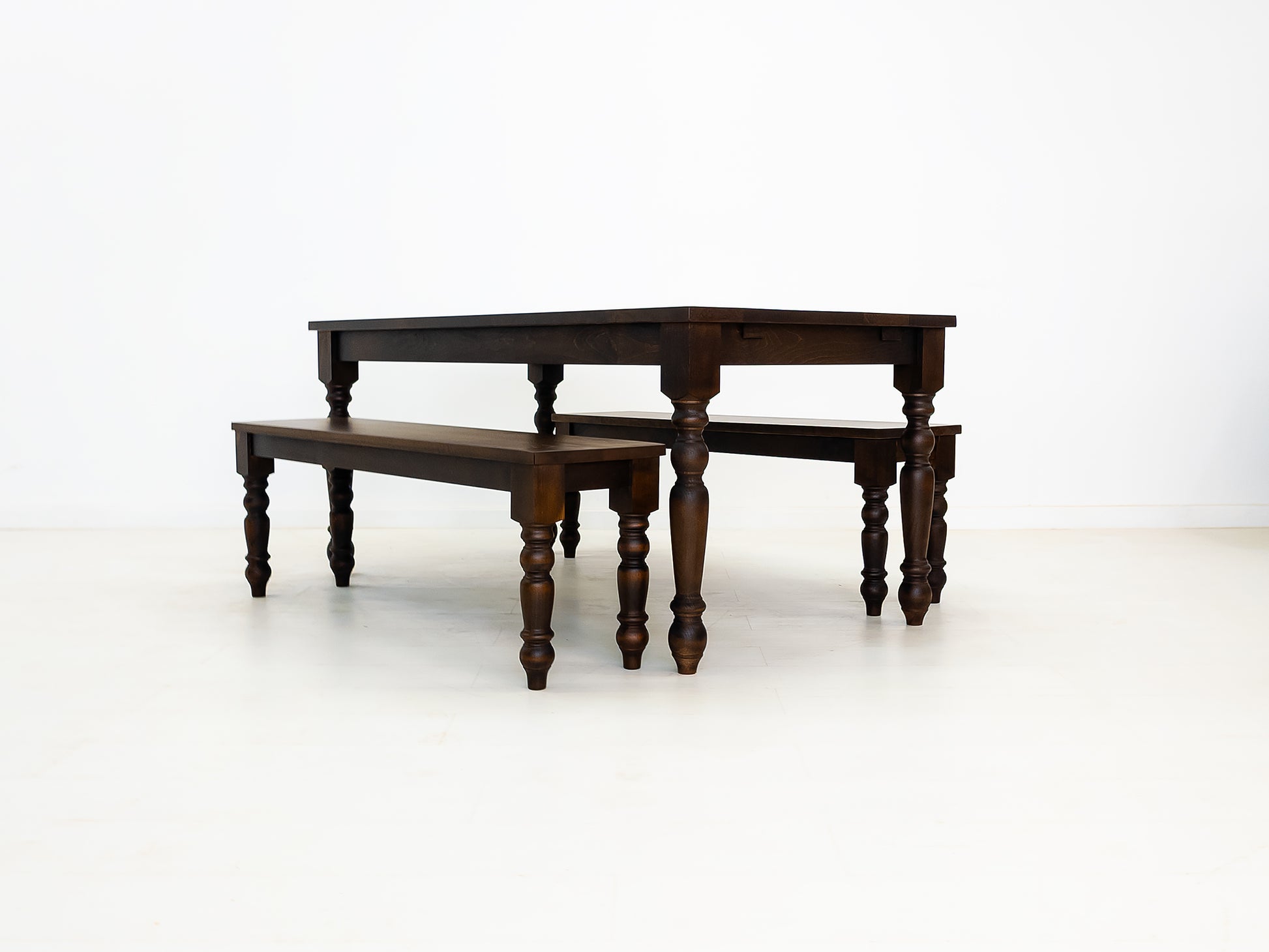 TESS Dining Table