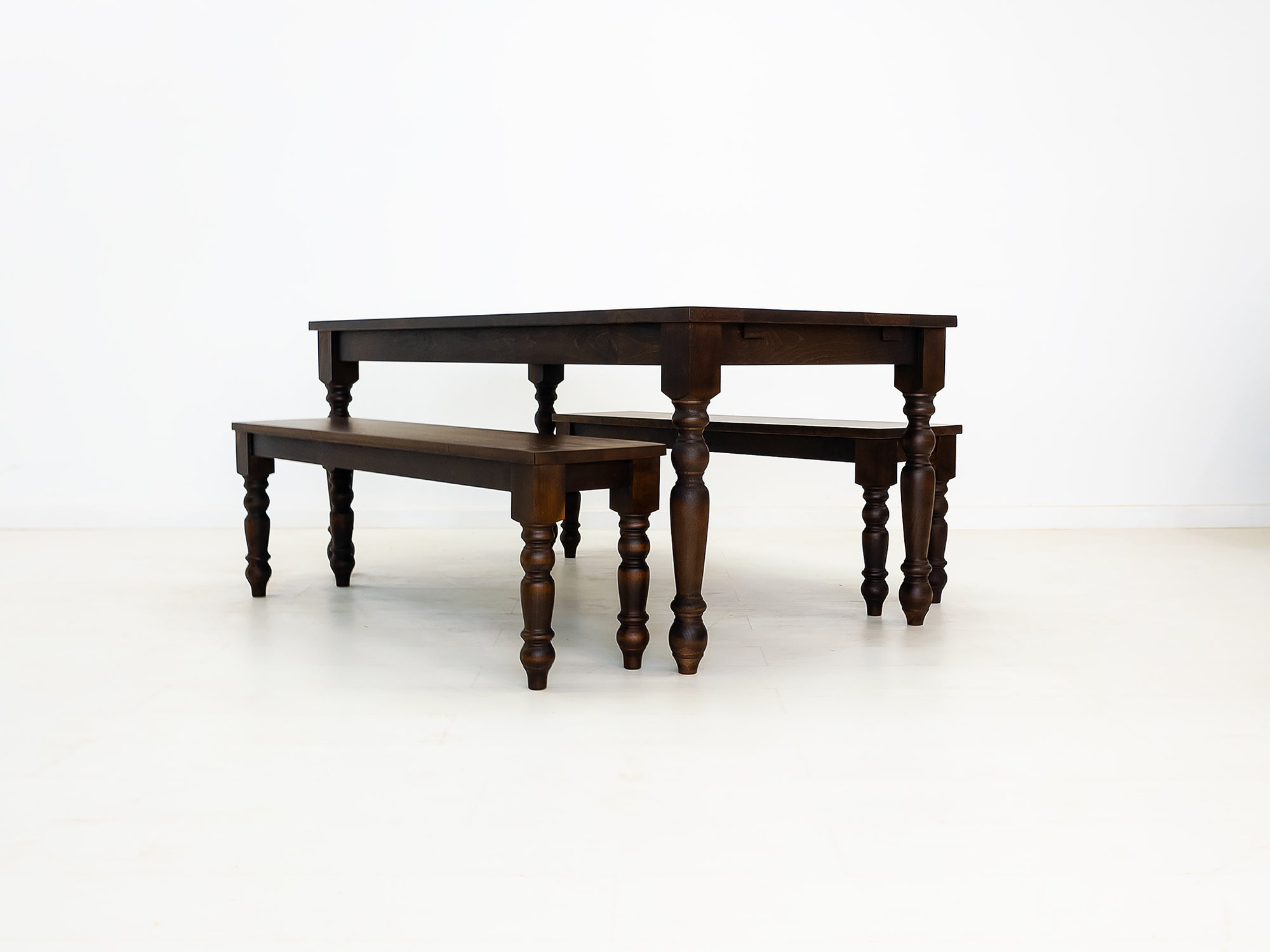 TESS Dining Table