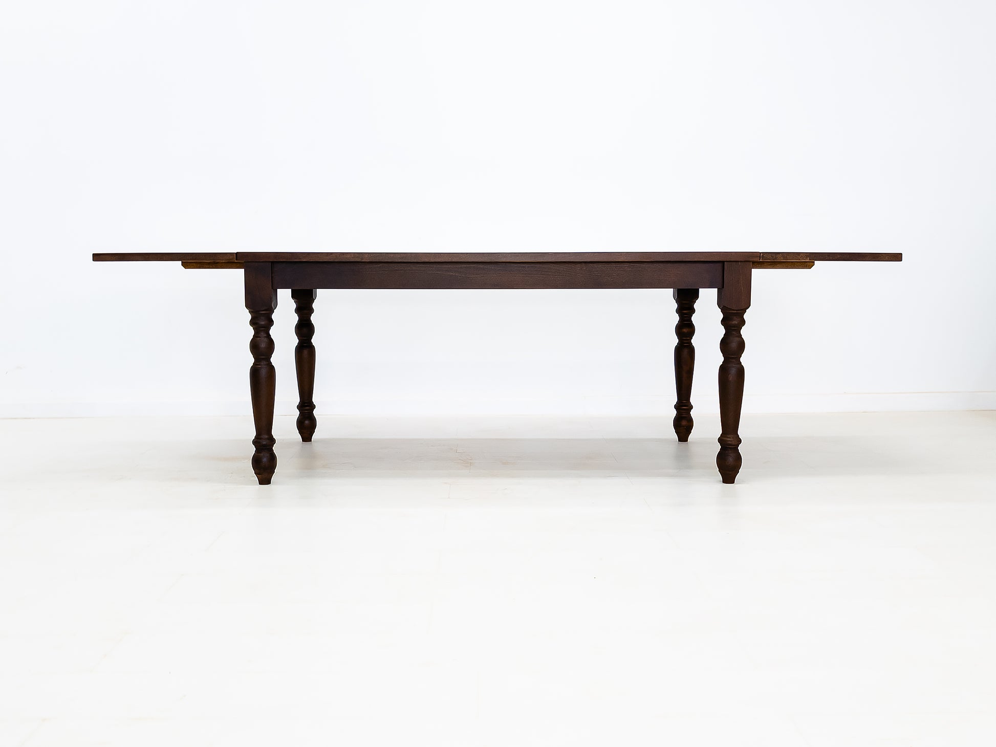 TESS Dining Table