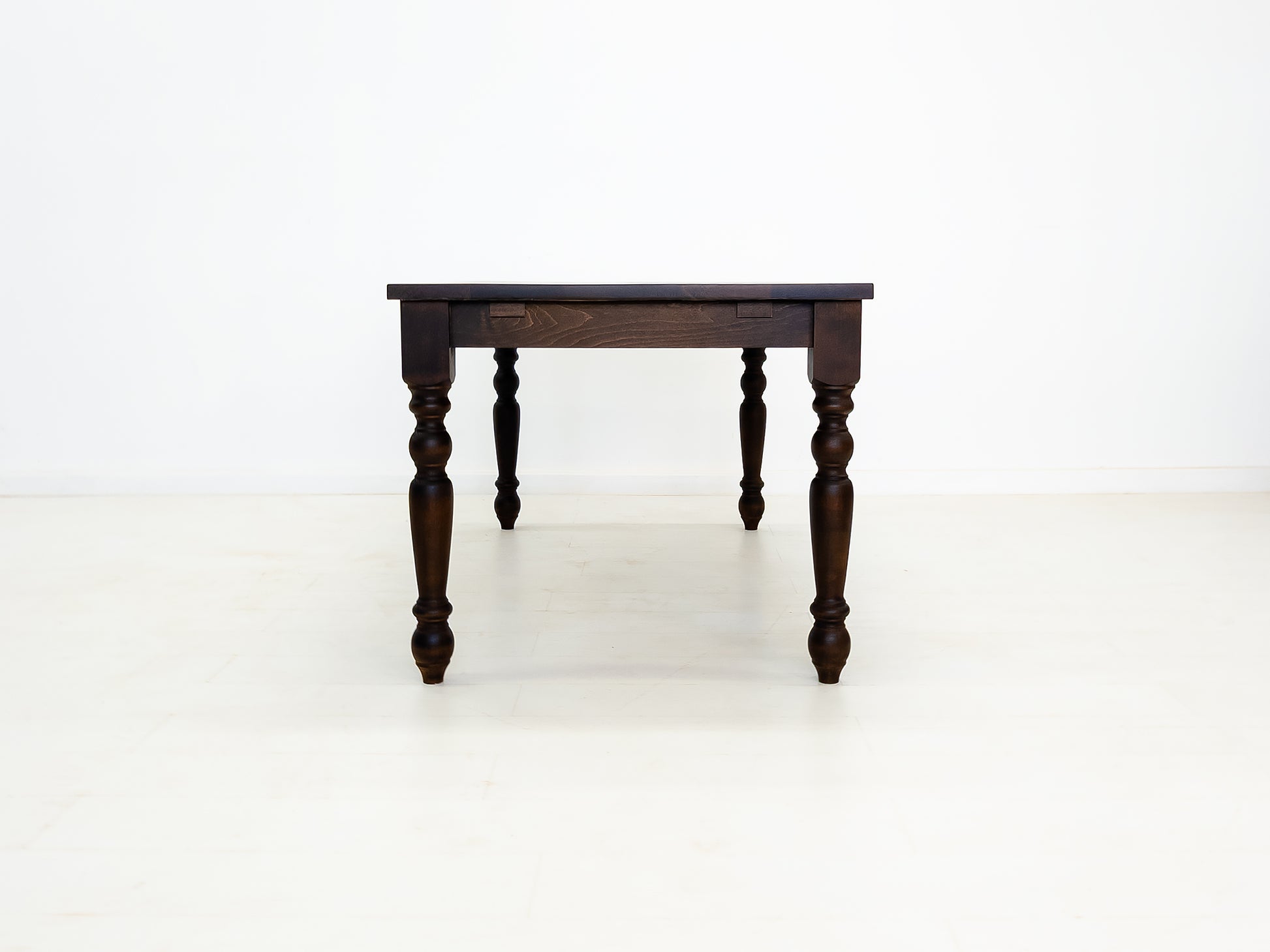 TESS Dining Table