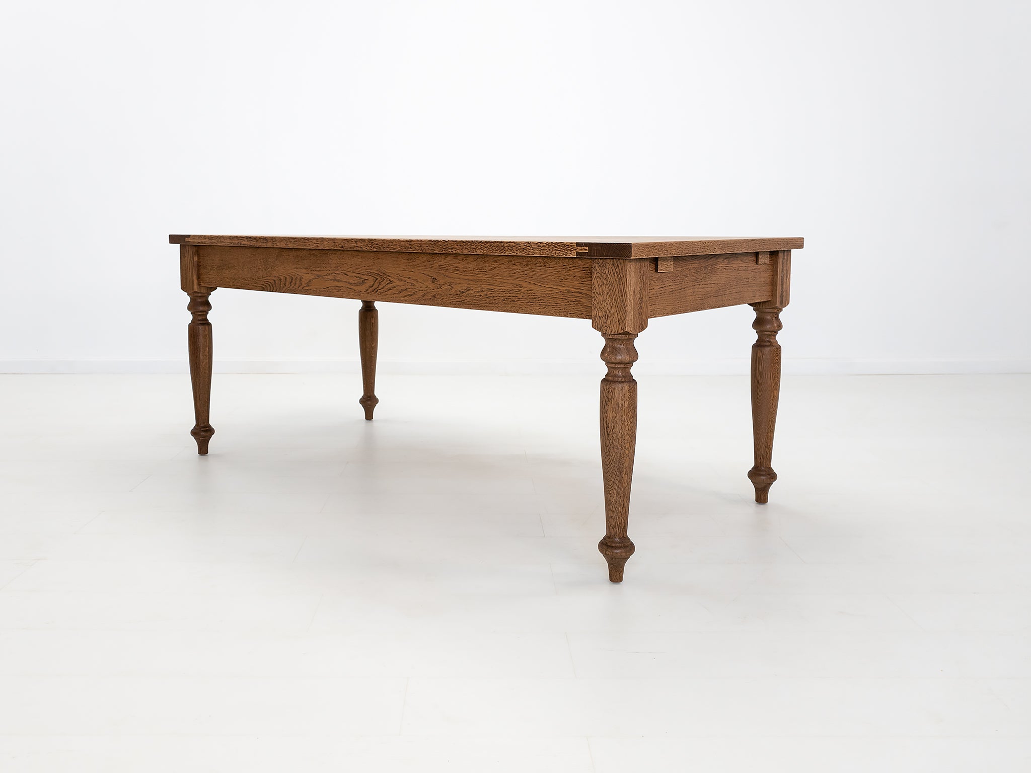 ETTA Dining Table