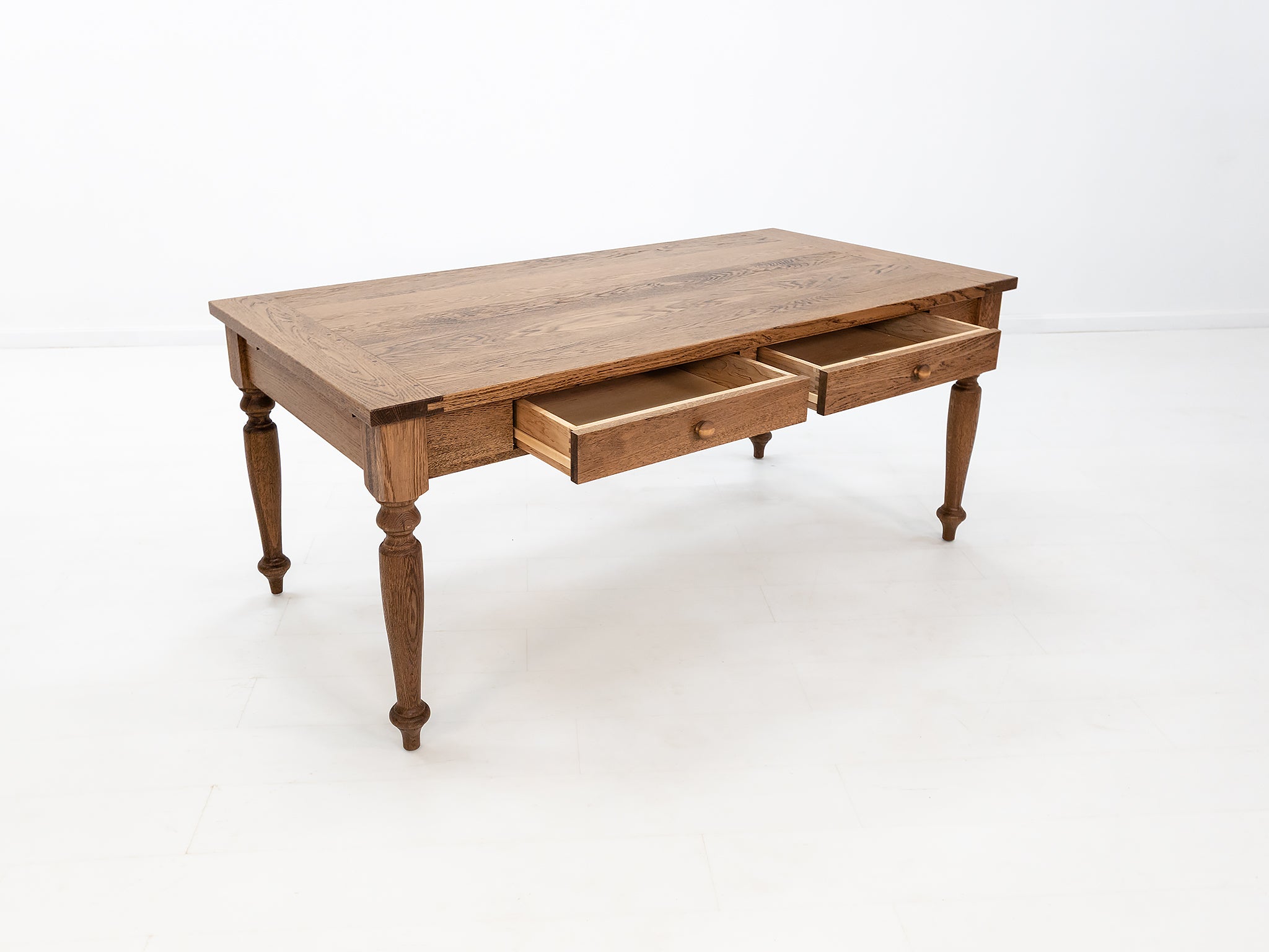 ETTA Dining Table
