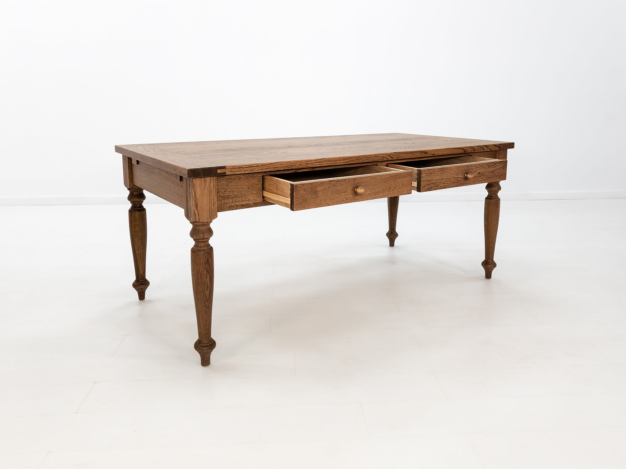 ETTA Dining Table