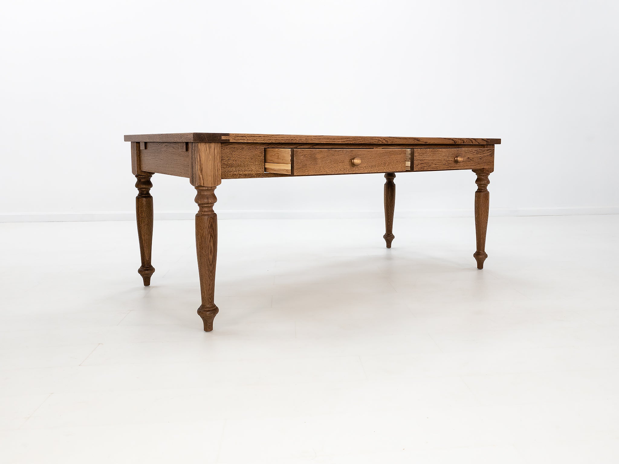 ETTA Dining Table