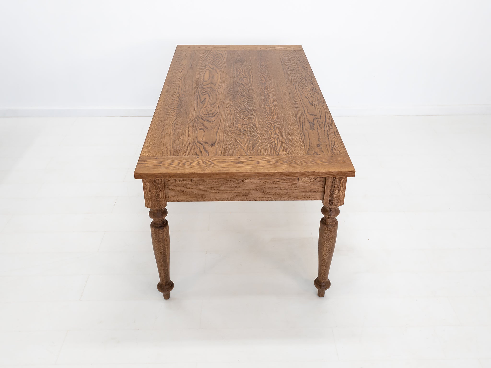 ETTA Dining Table
