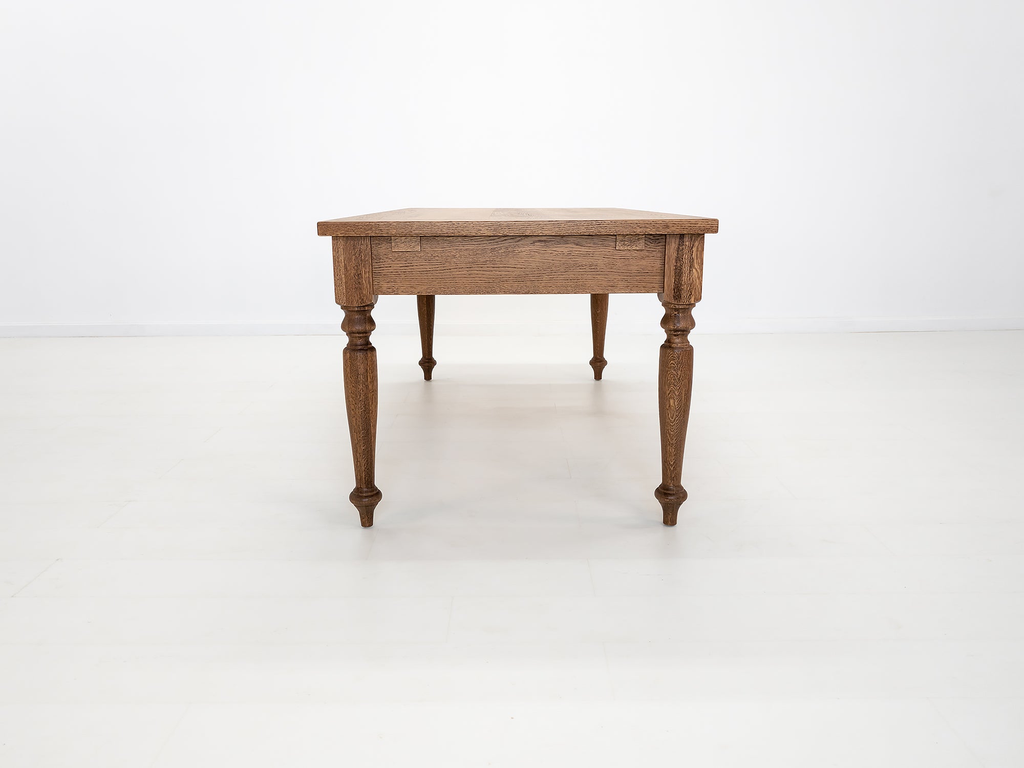 ETTA Dining Table