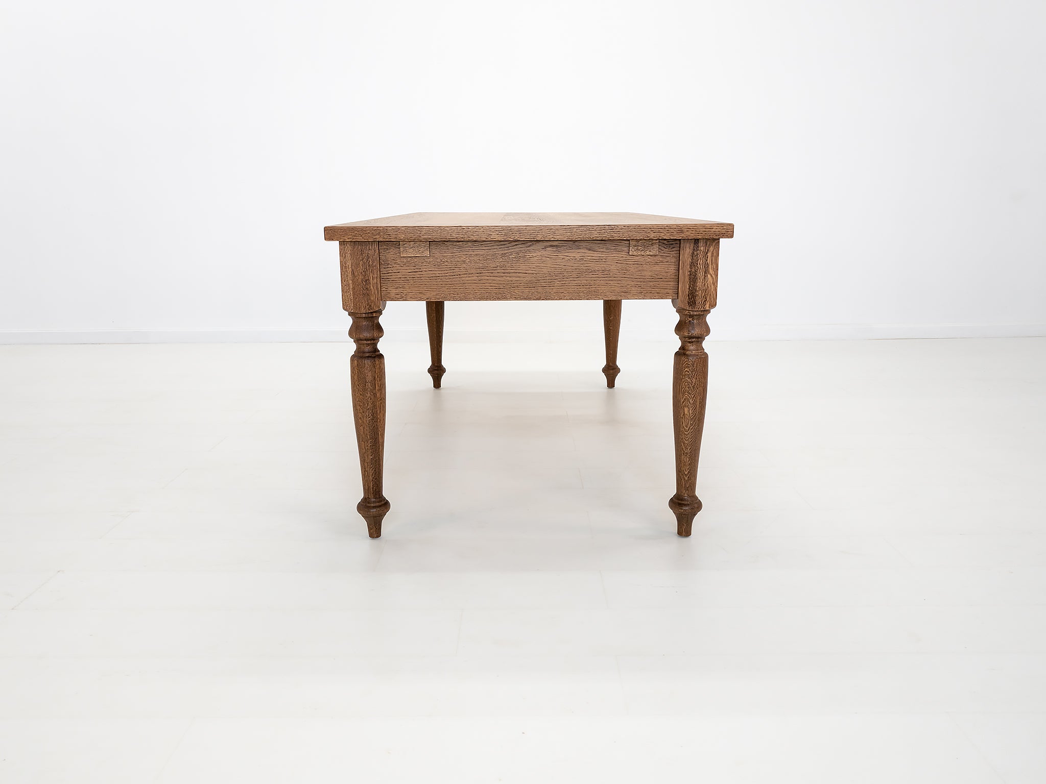 ETTA Dining Table