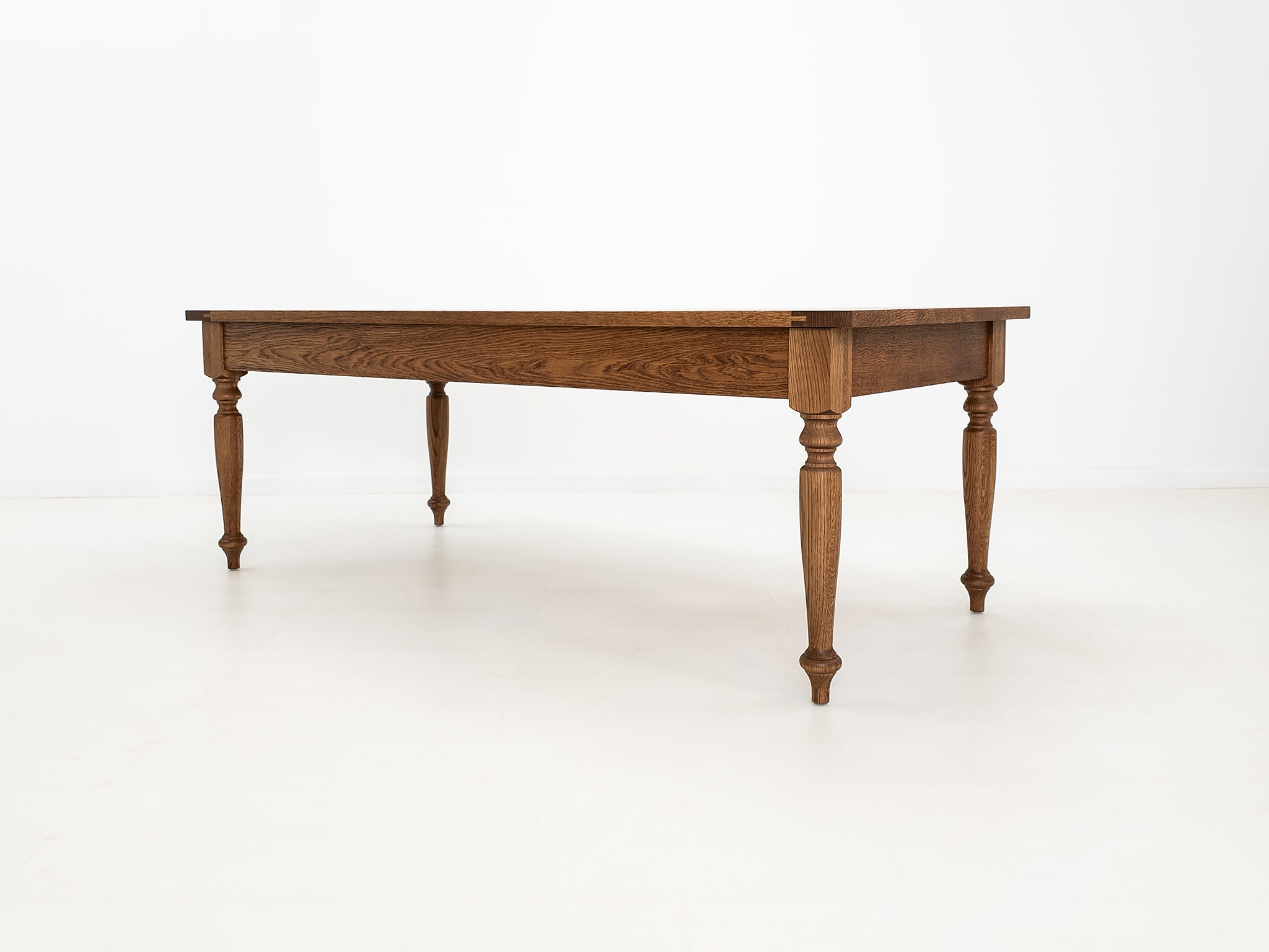 ETTA Dining Table