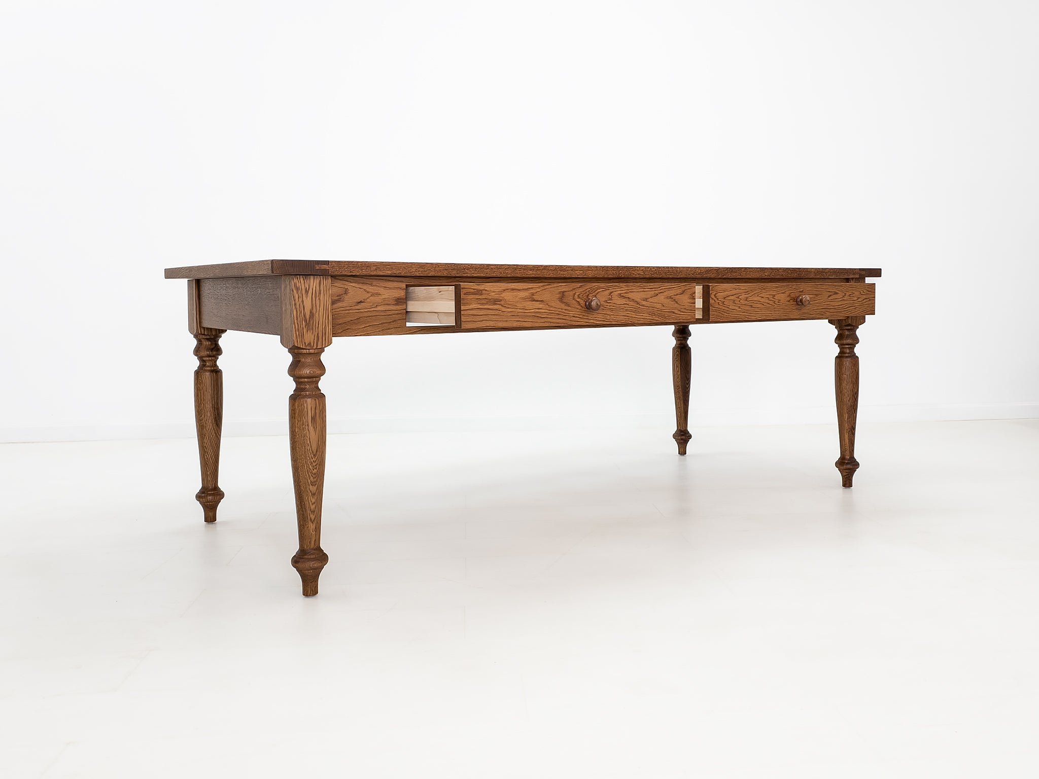 ETTA Dining Table