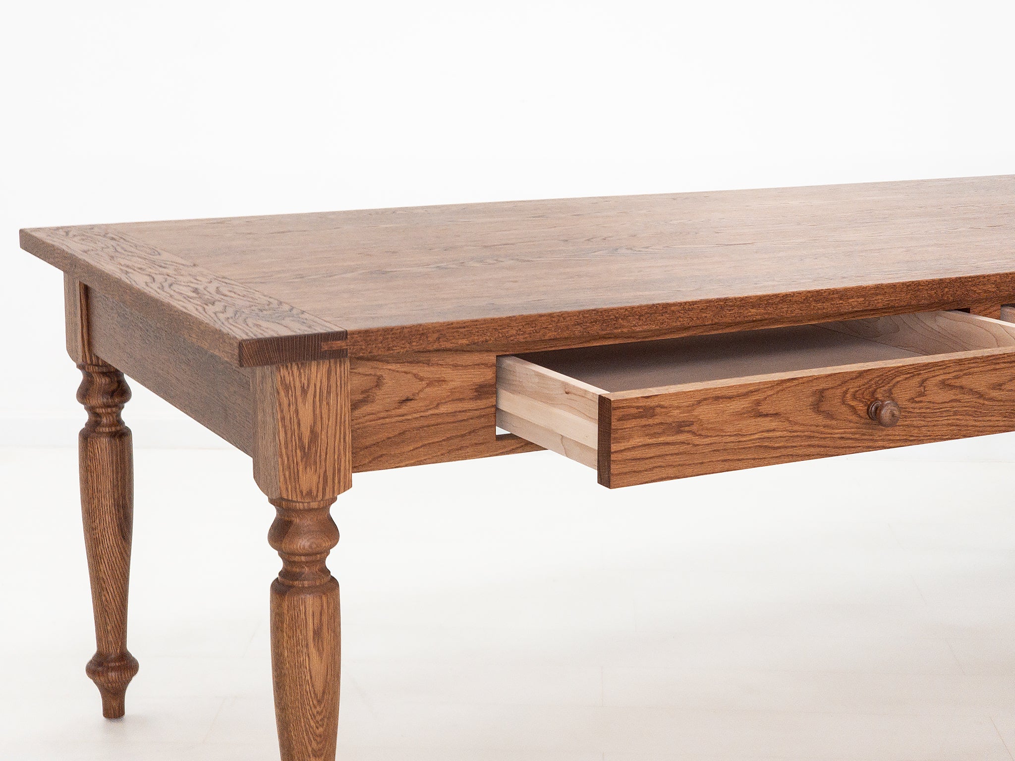 ETTA Dining Table
