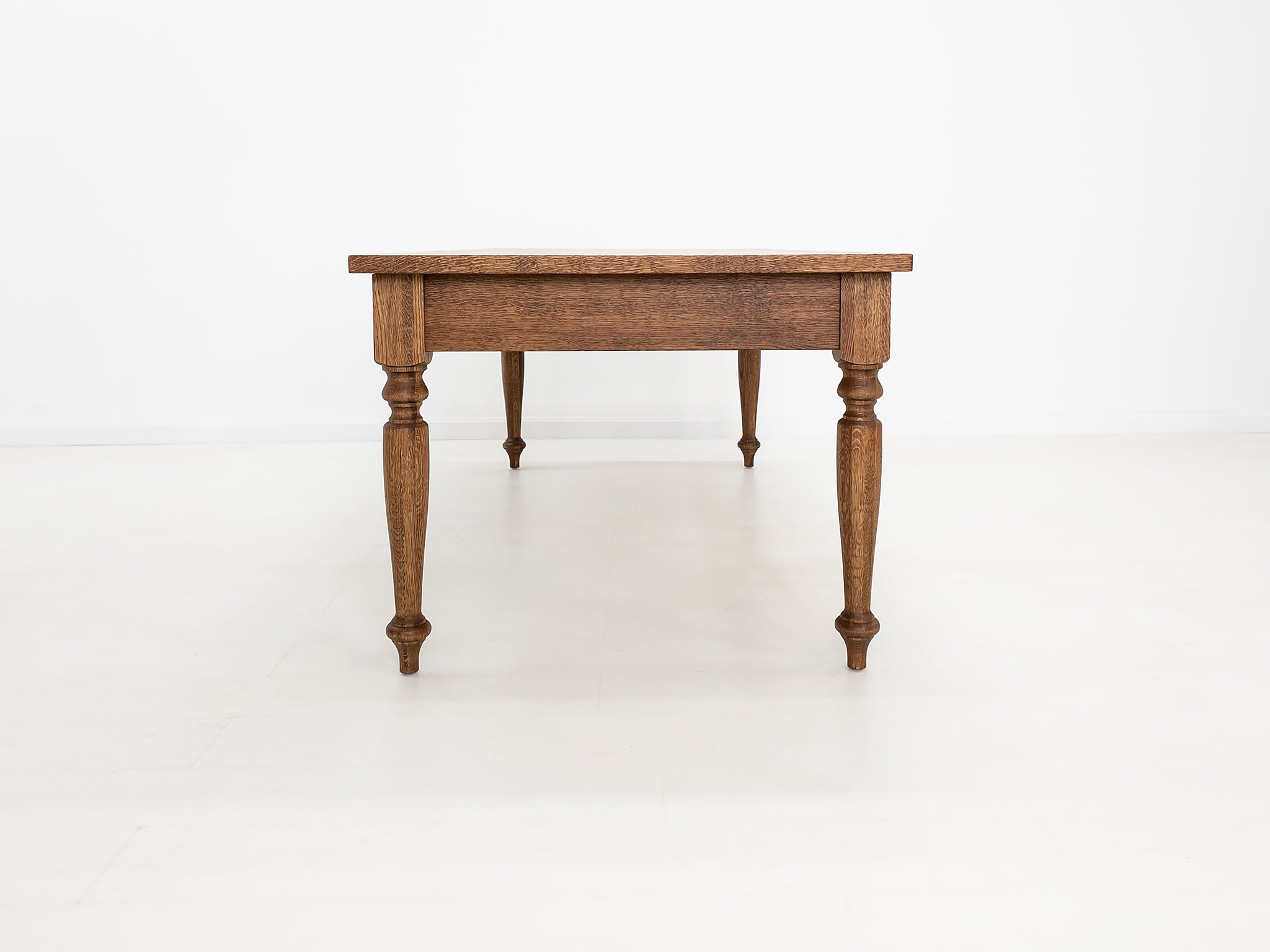 ETTA Dining Table
