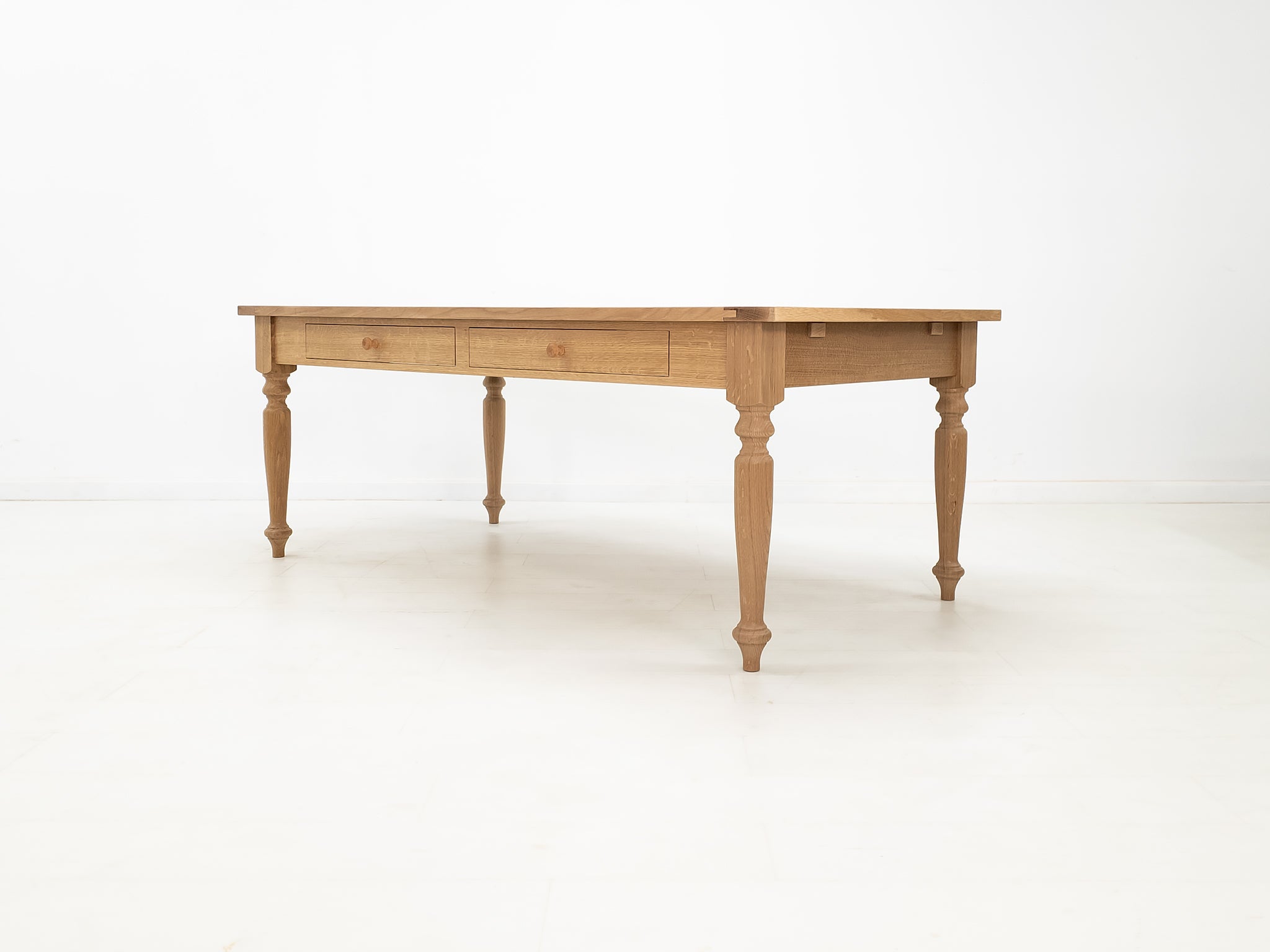ETTA Dining Table