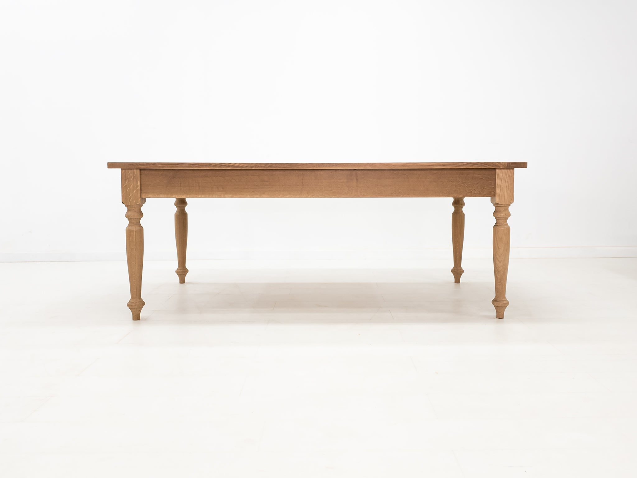 ETTA Dining Table