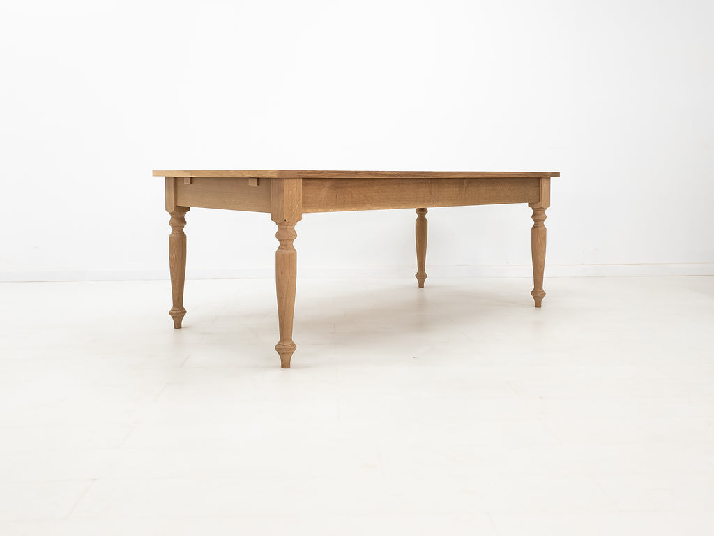ETTA Dining Table