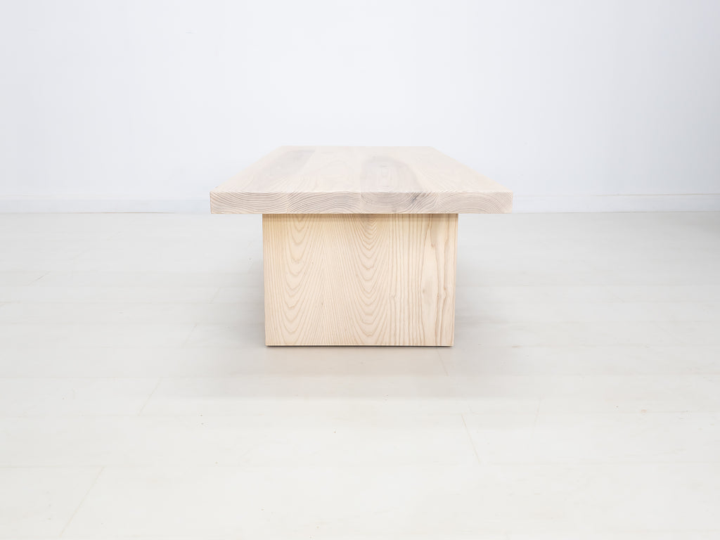 LILY Deluxe Coffee Table