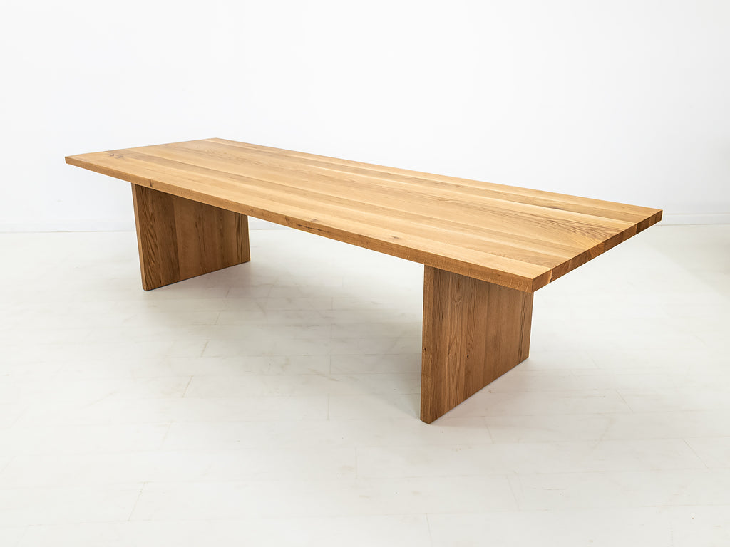 LILY Deluxe Dining Table