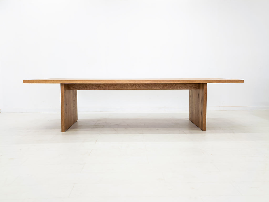 LILY Deluxe Dining Table