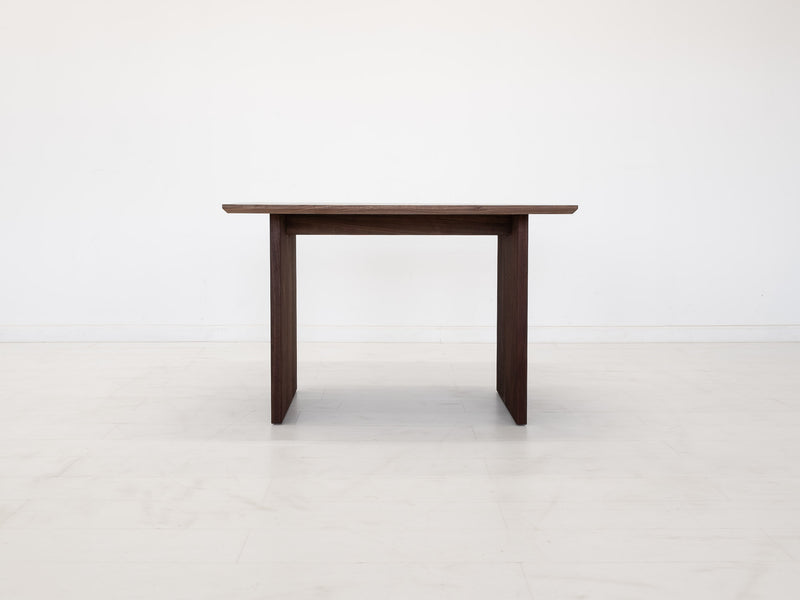 GLEE Dining Table