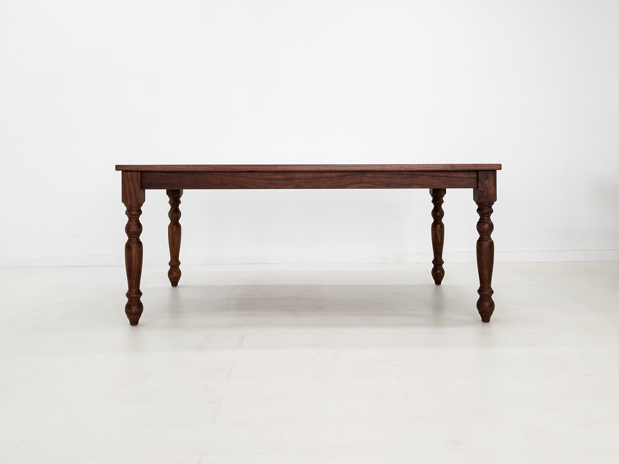 TESS Dining Table