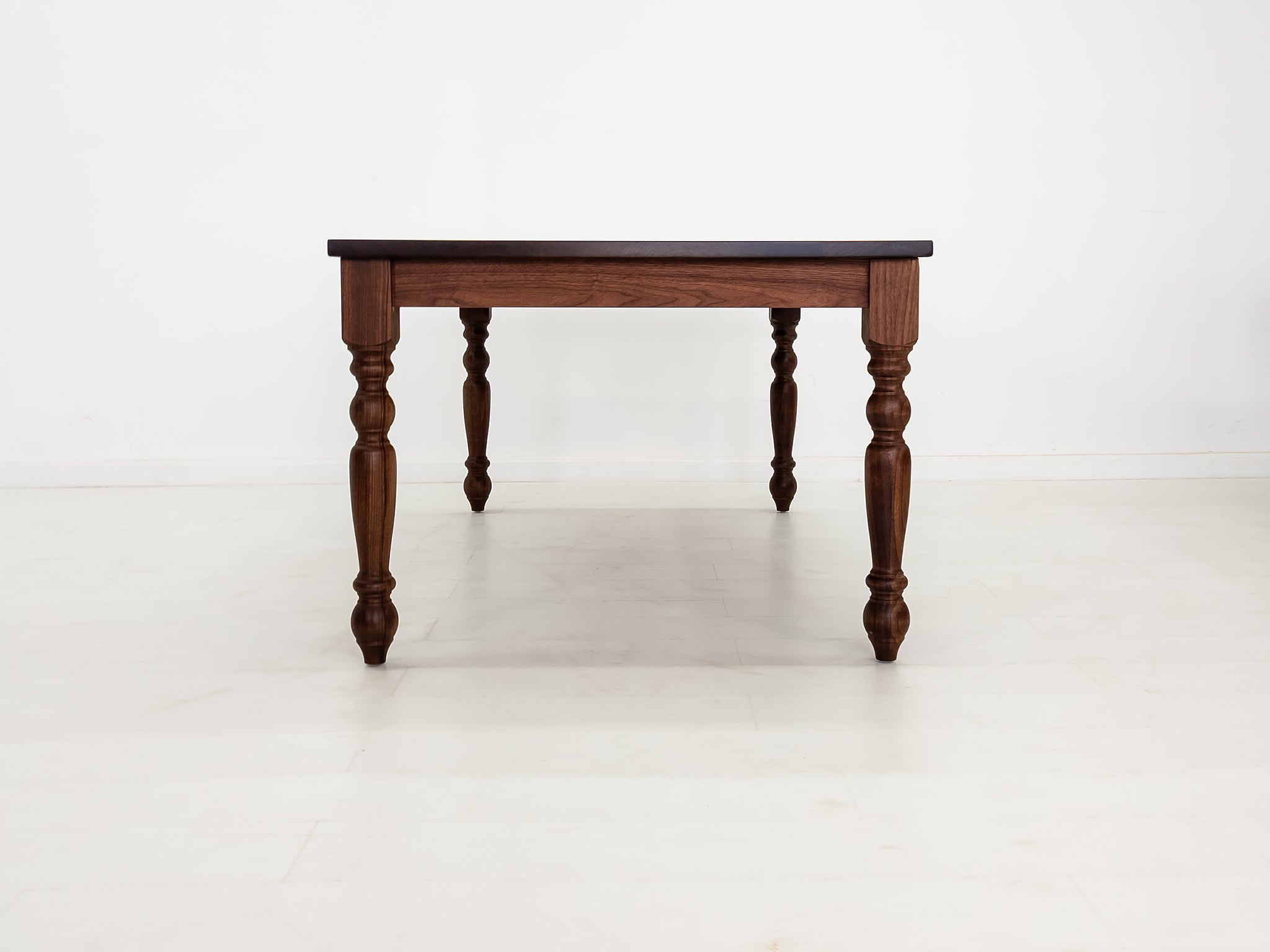 TESS Dining Table