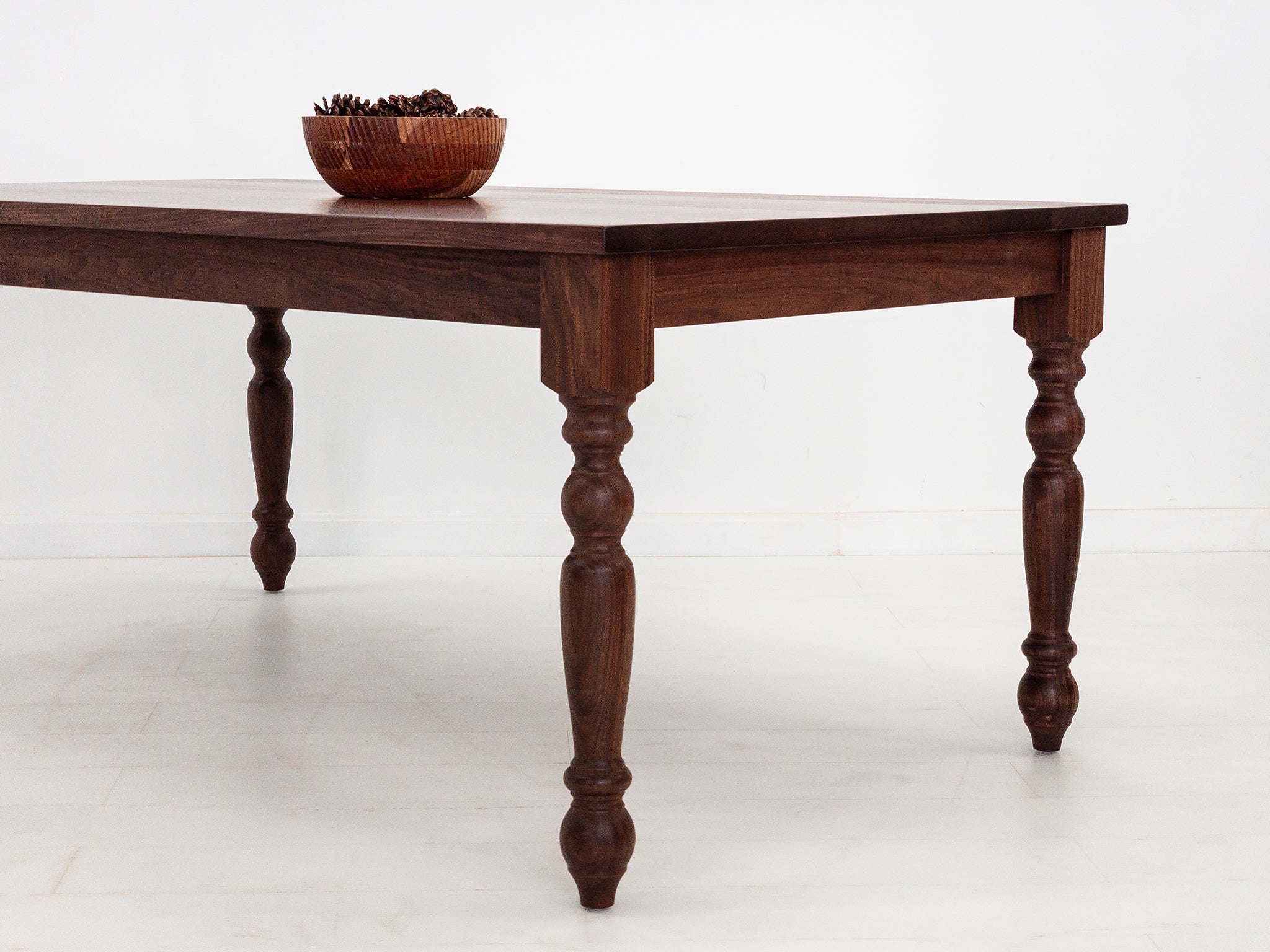 TESS Dining Table