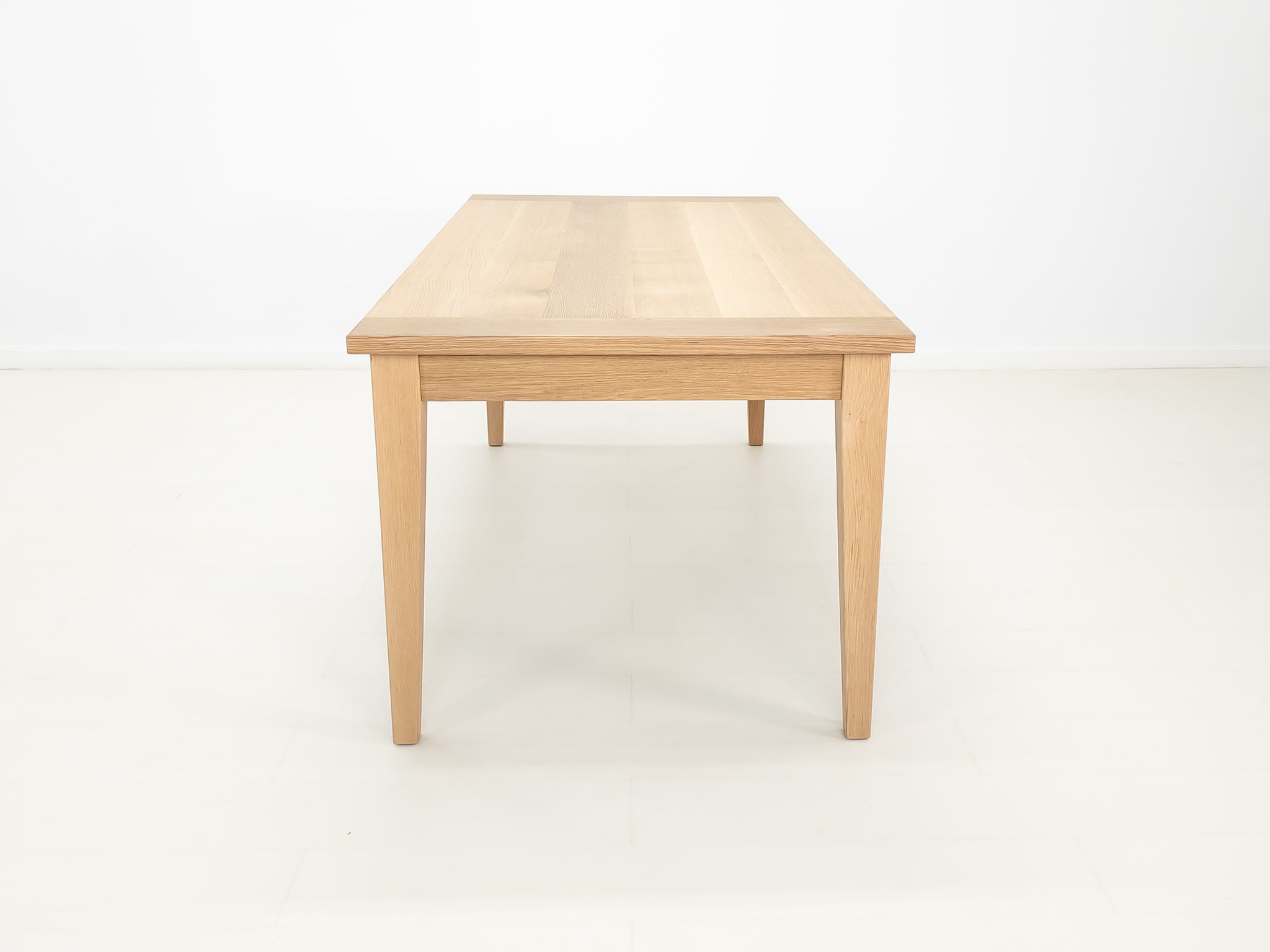 ARAN Dining Table
