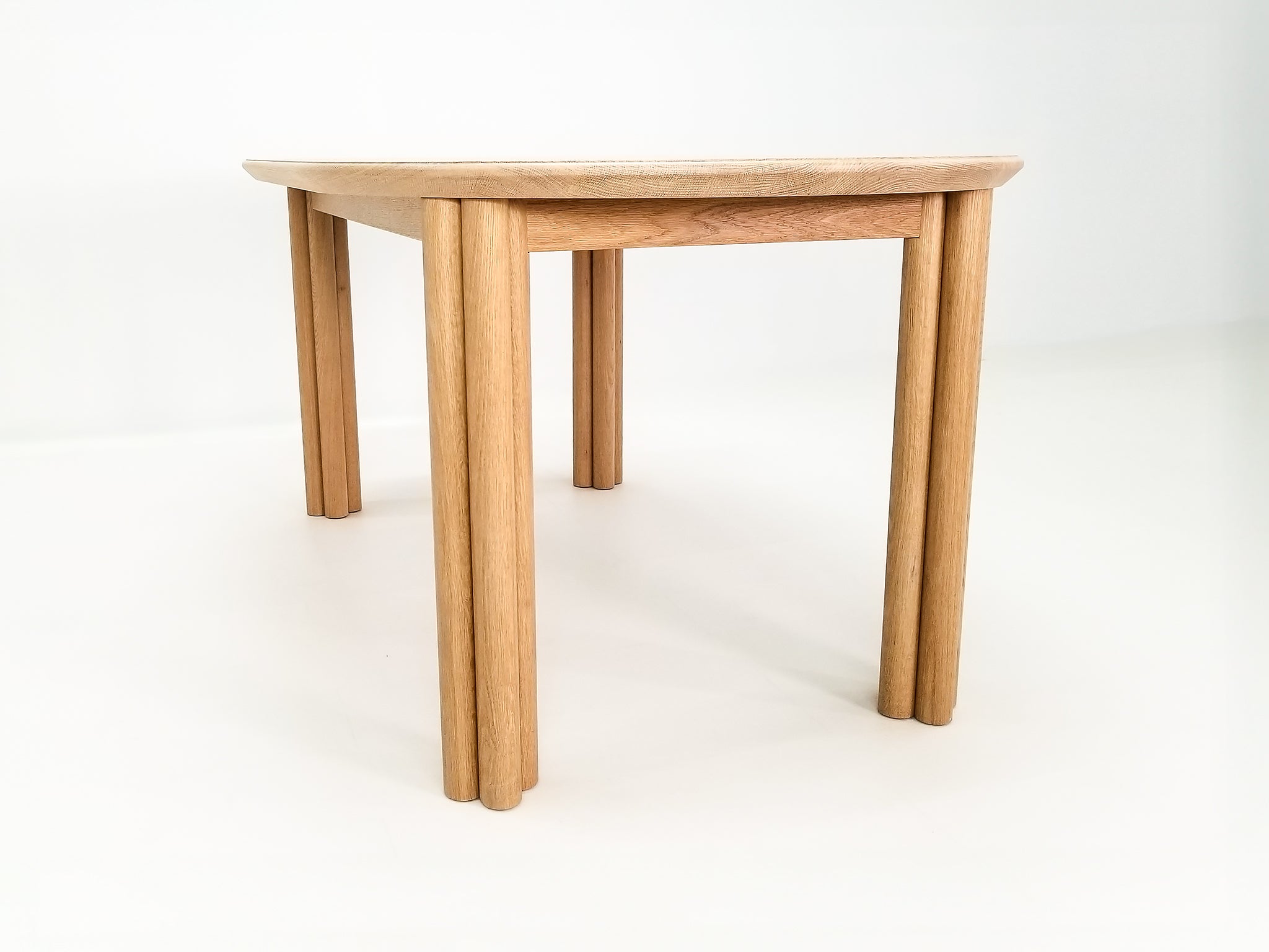 BEAU Dining Table