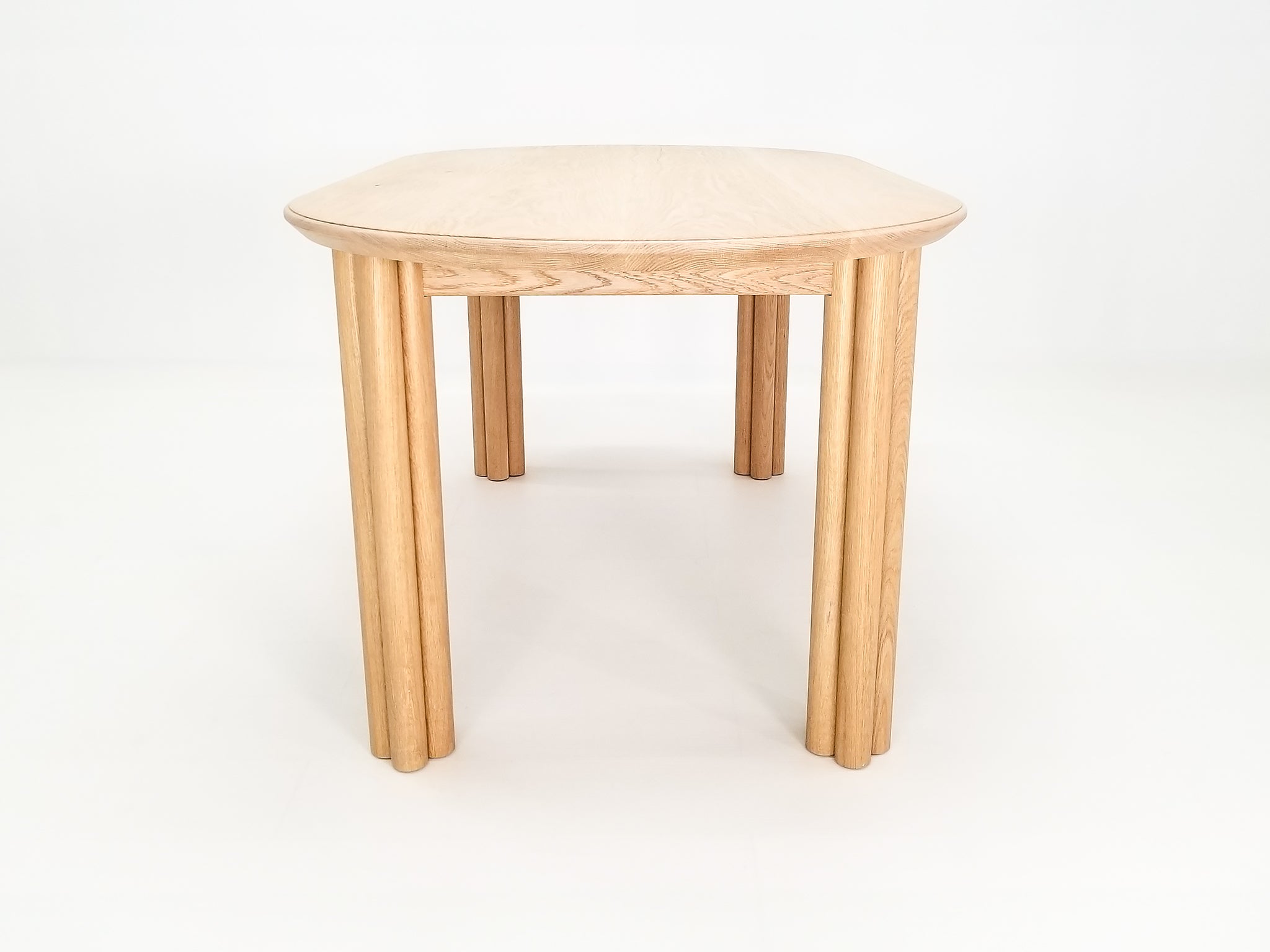 BEAU Dining Table