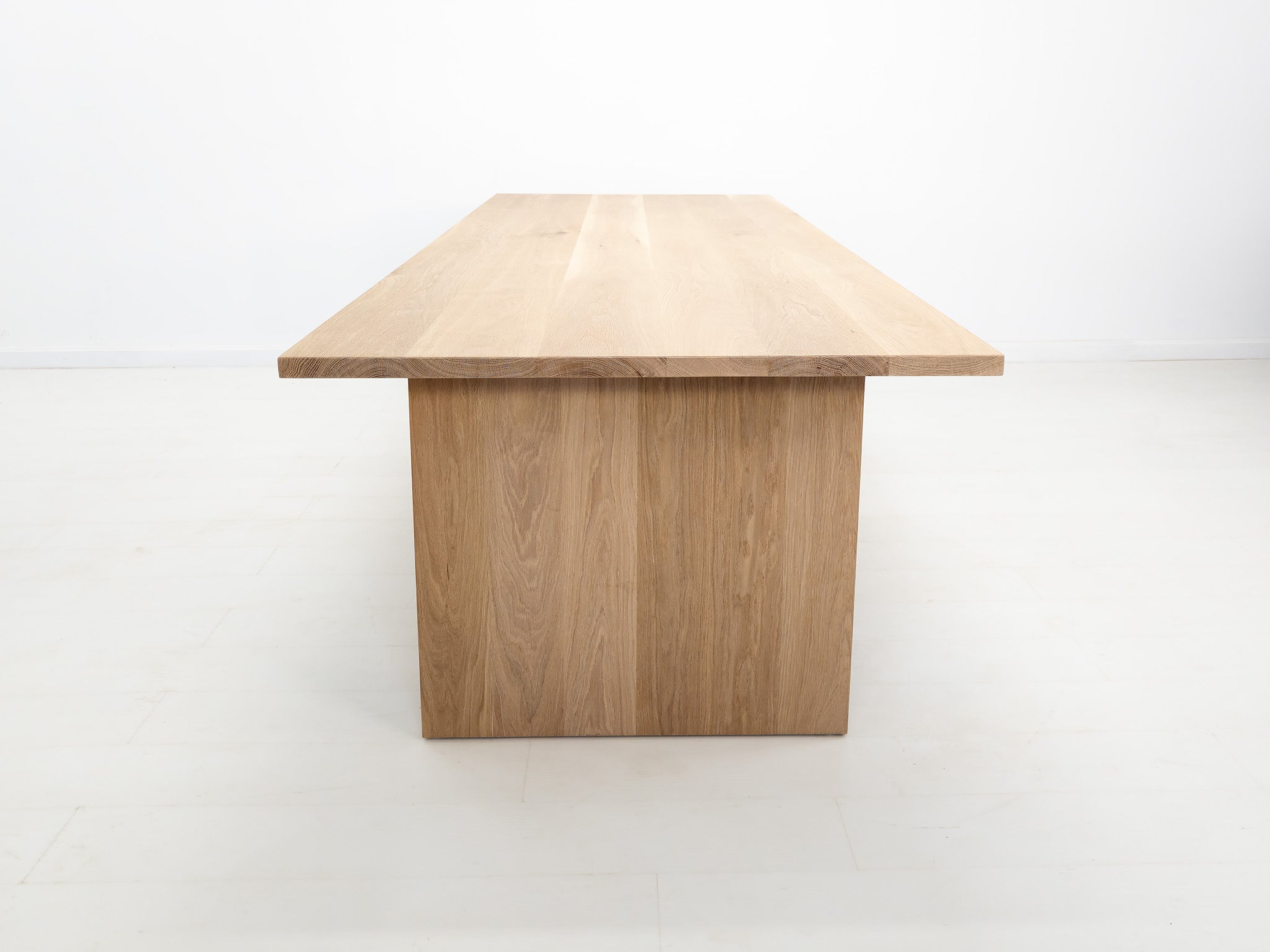 Lily dining table in natural white oak with thicker 1 3/8-inch solid wood top