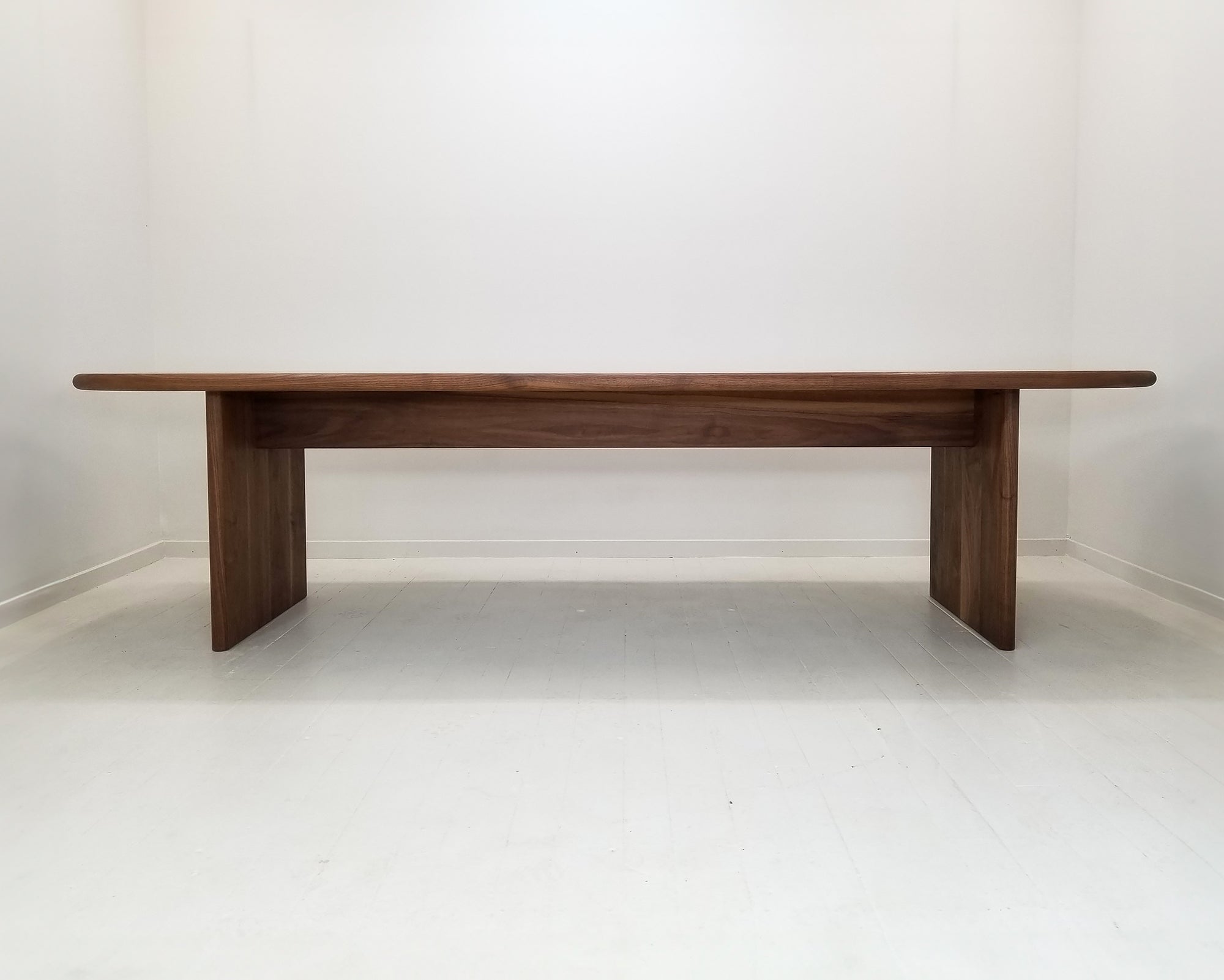 HANA Dining Table
