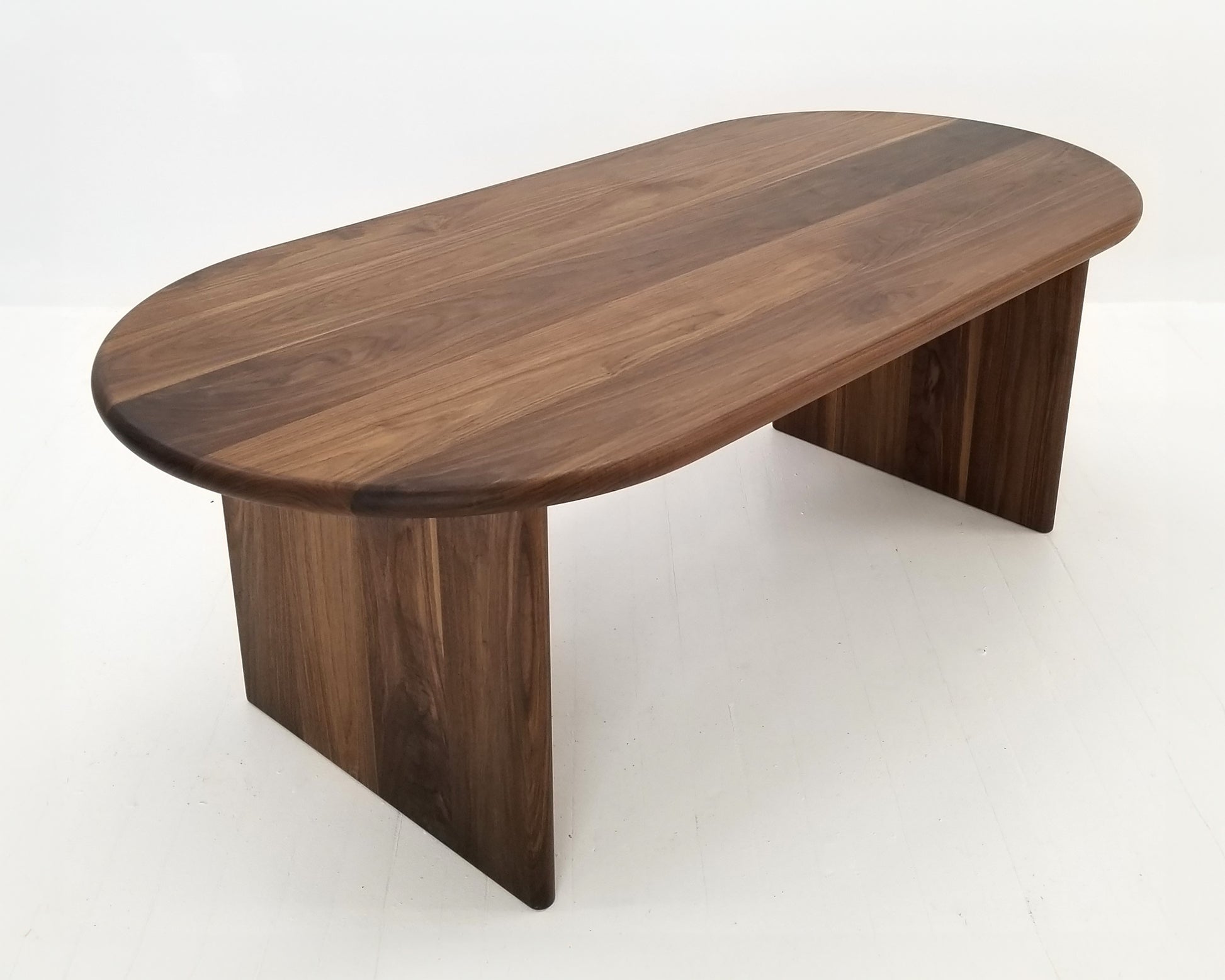HANA Dining Table